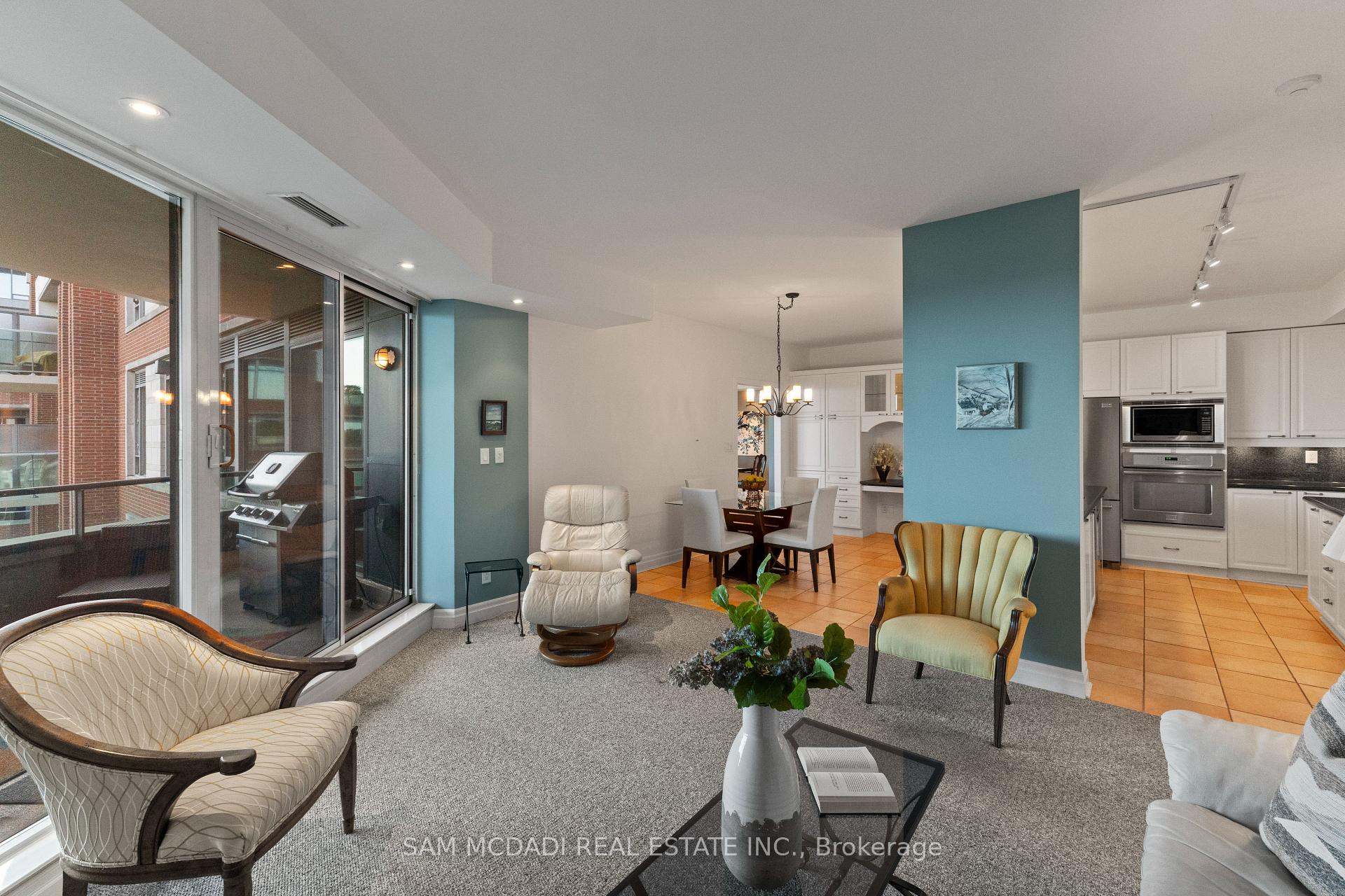 65 Port Street E 509