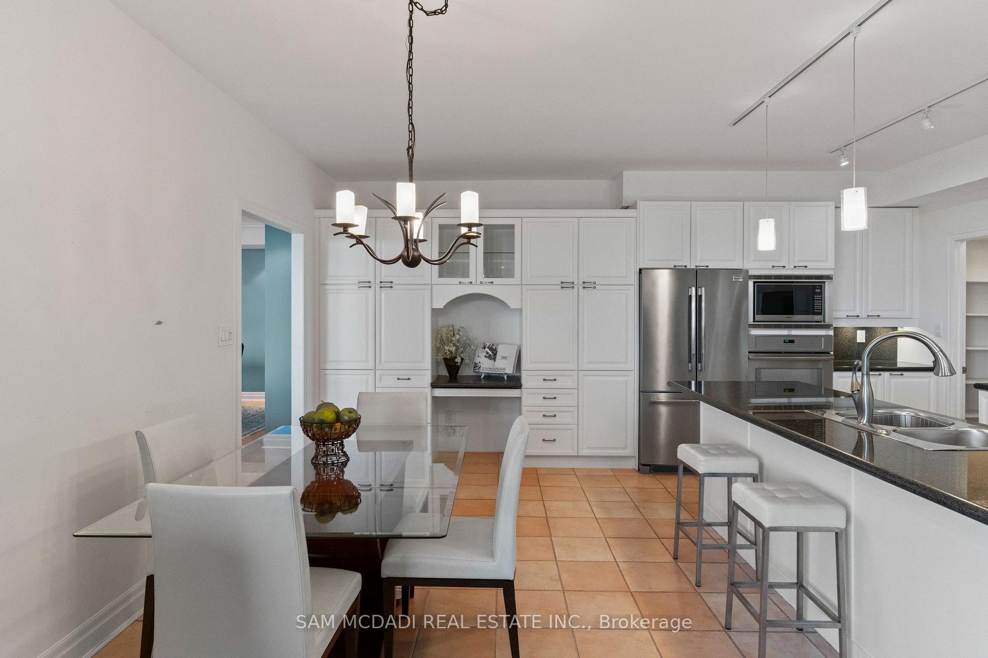 65 Port Street E 509