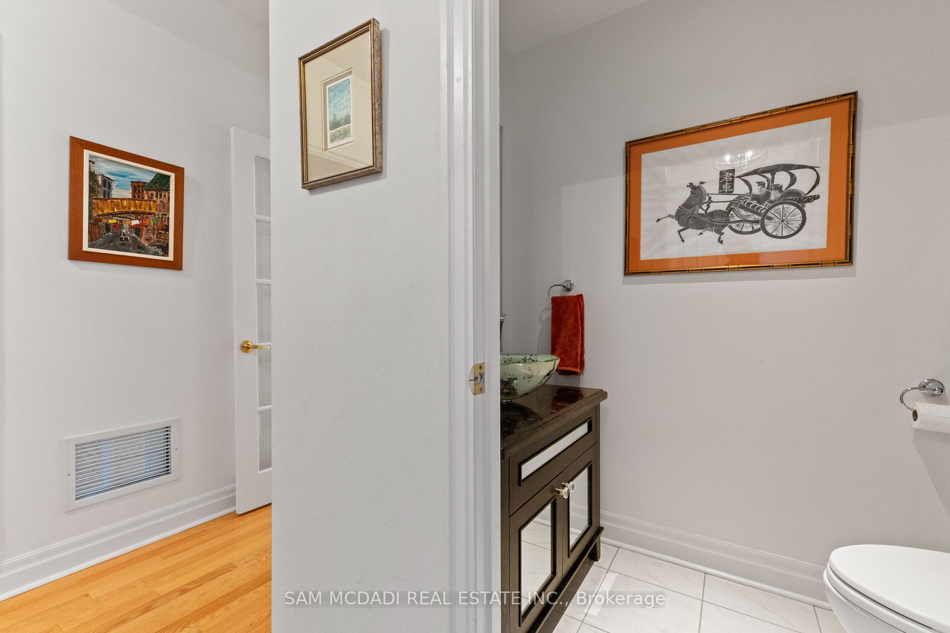 65 Port Street E 509