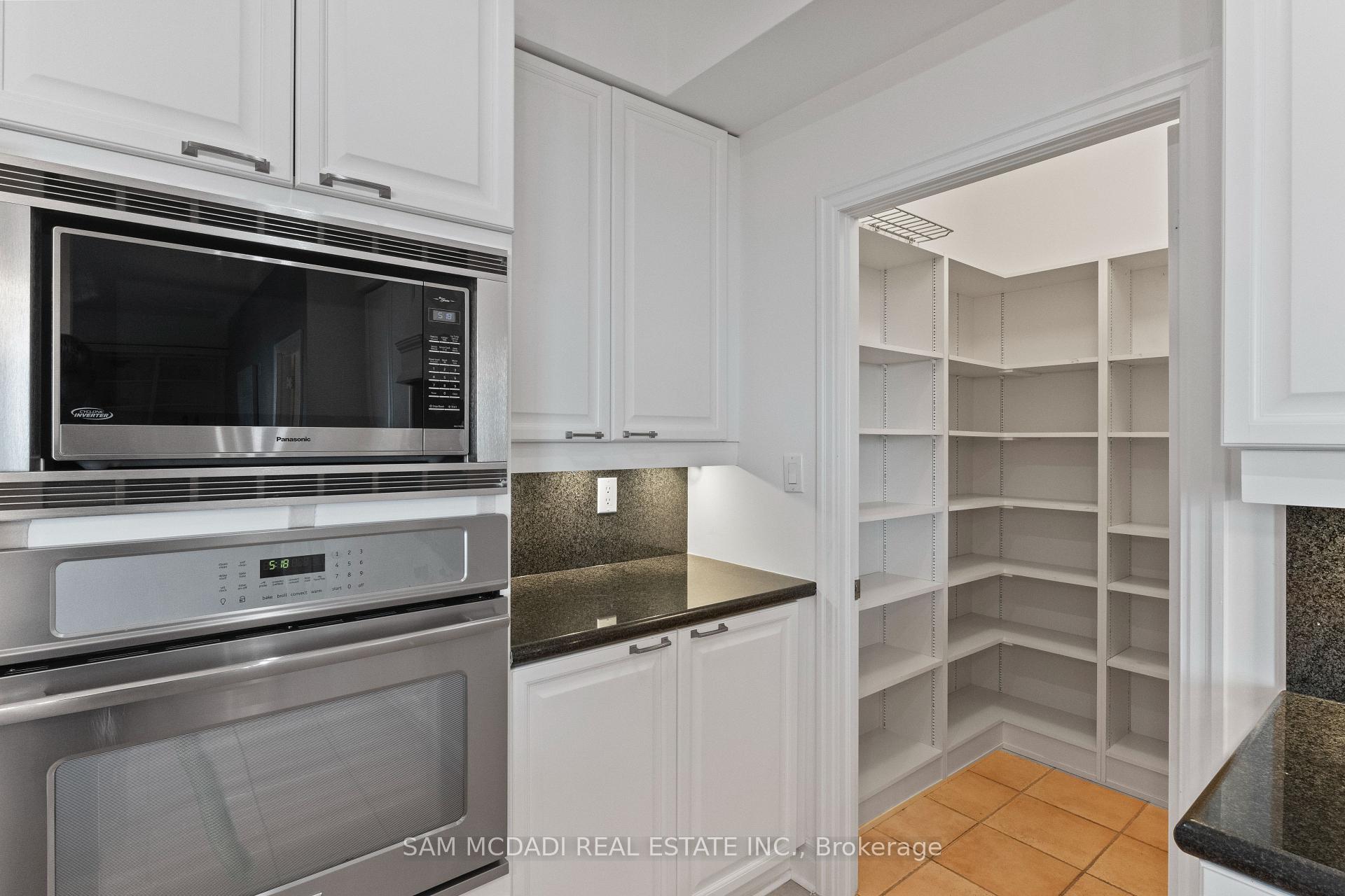 65 Port Street E 509