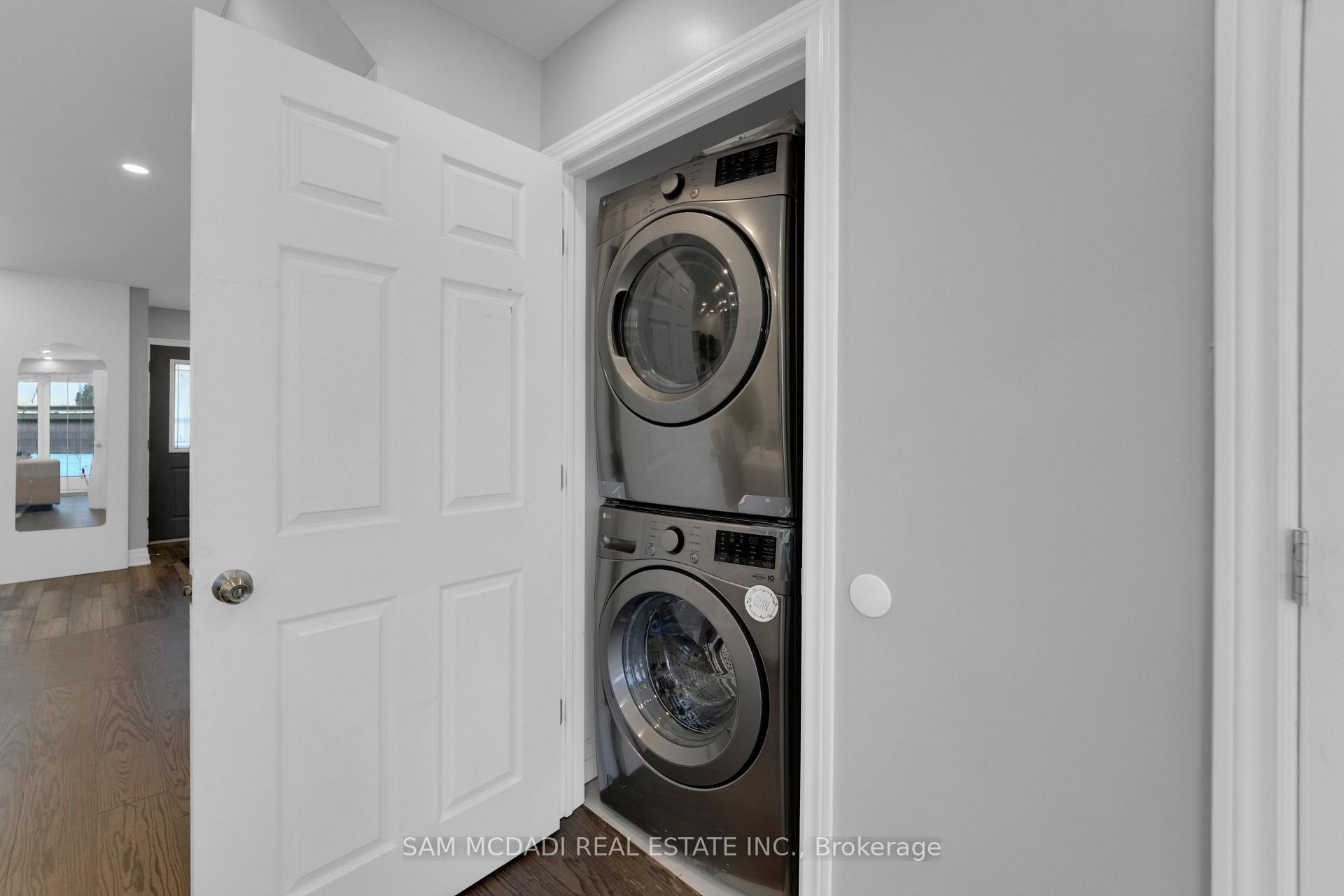 5 Bow River Crescent S