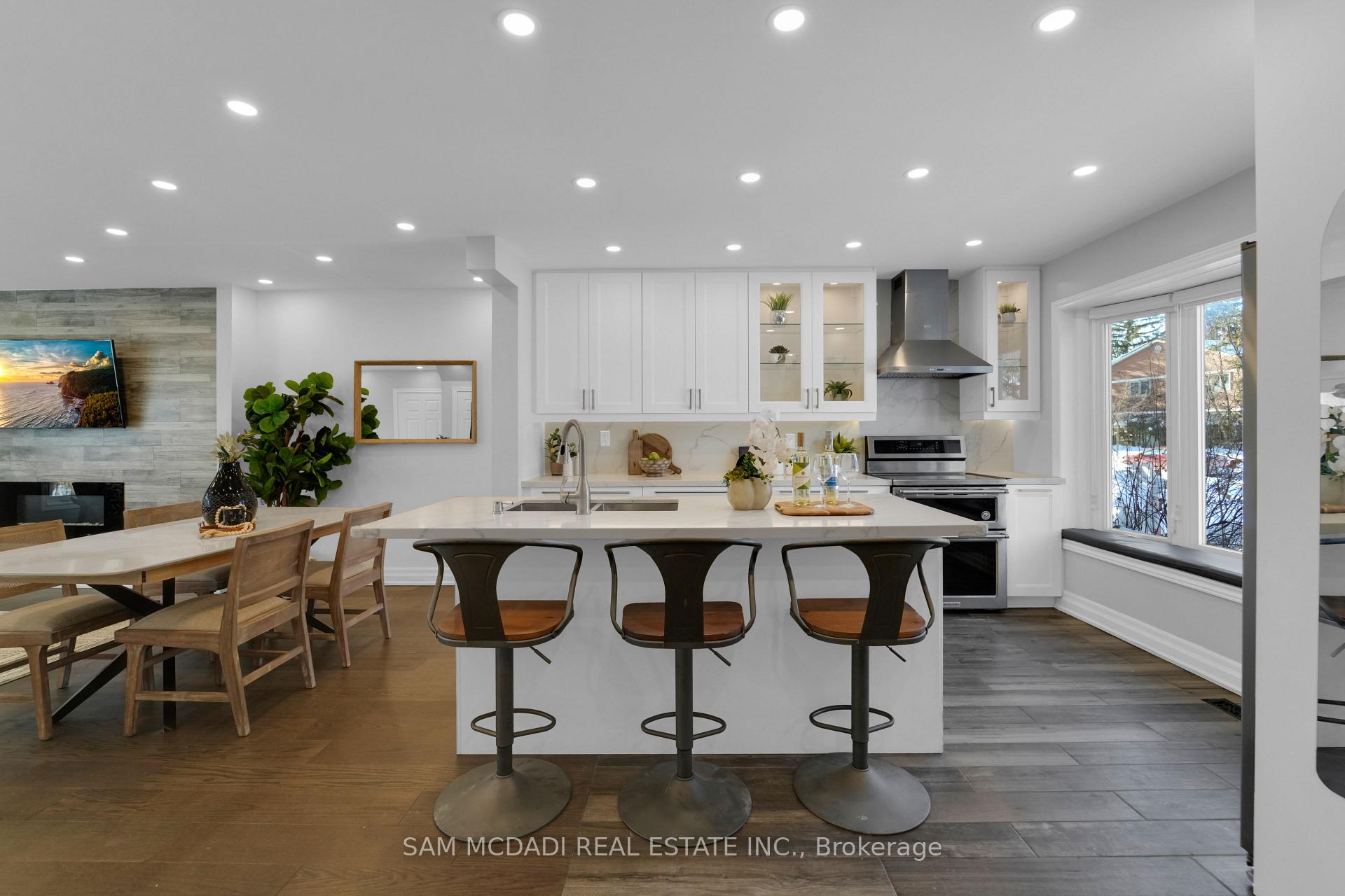 5 Bow River Crescent S