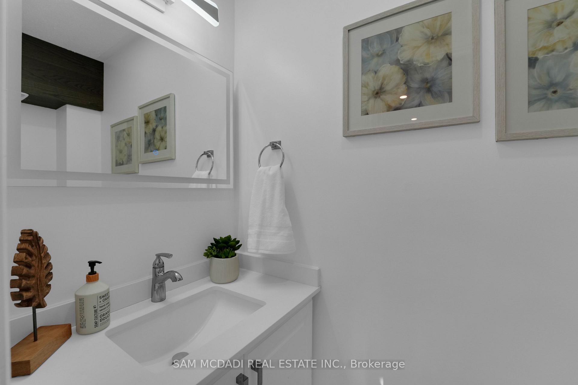 5 Bow River Crescent S