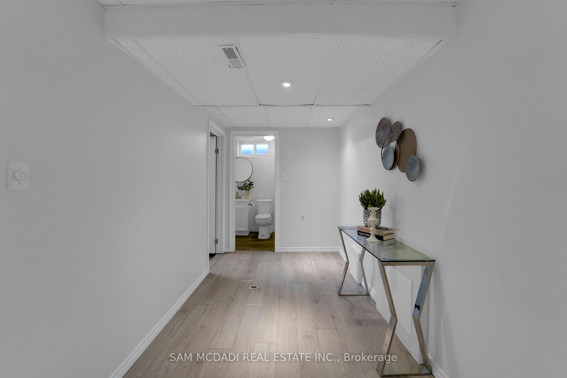 5 Bow River Crescent S