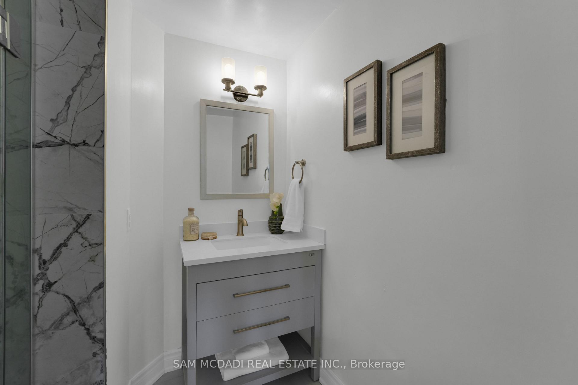 5 Bow River Crescent S