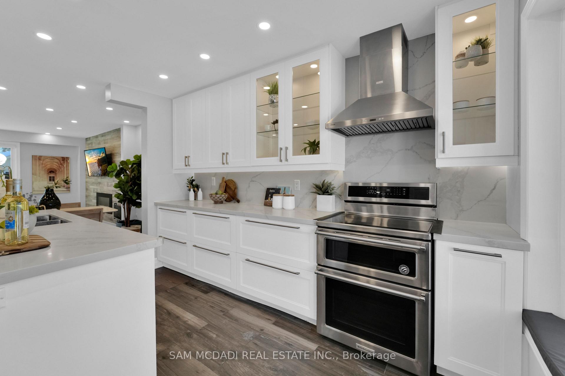 5 Bow River Crescent S