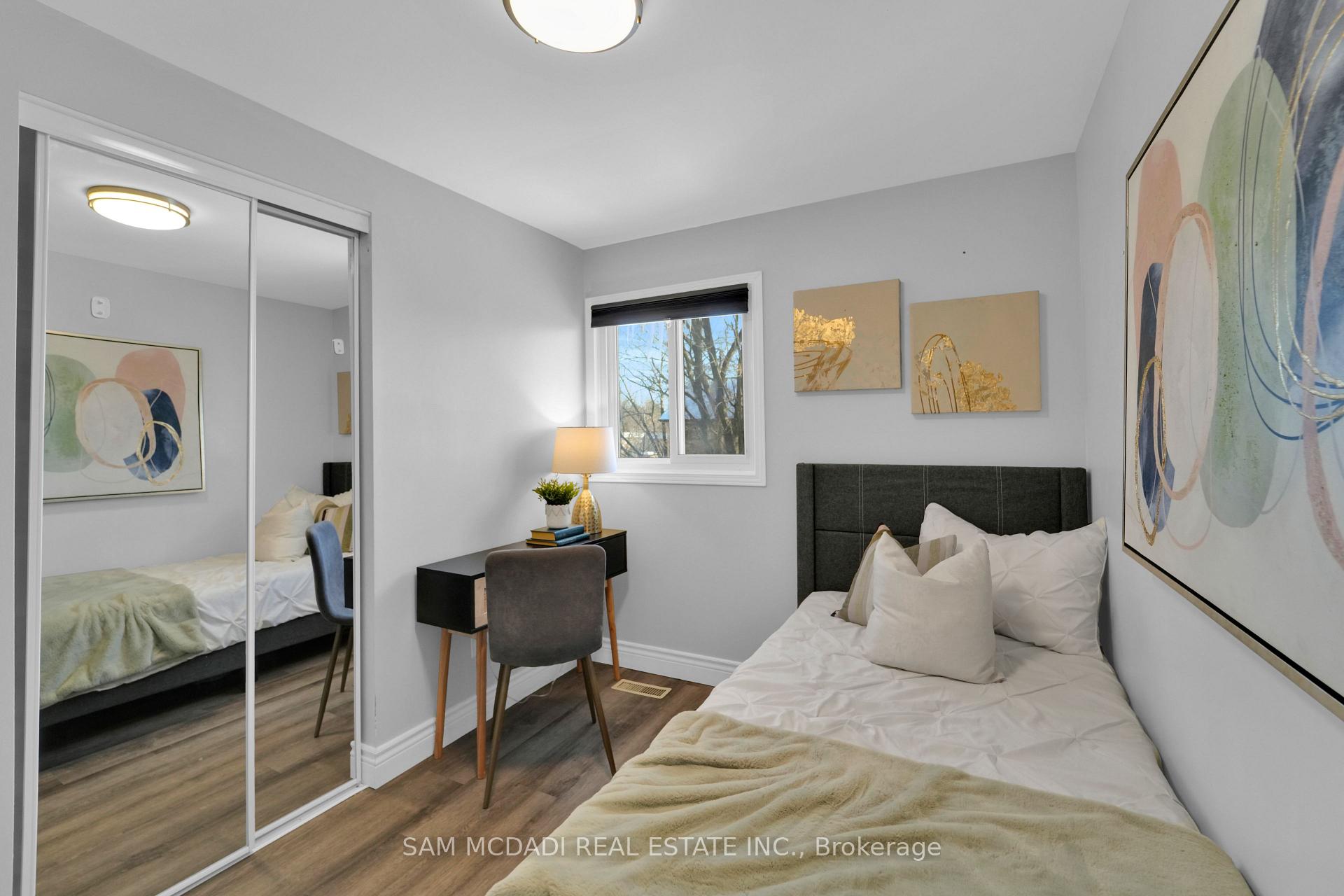 5 Bow River Crescent S