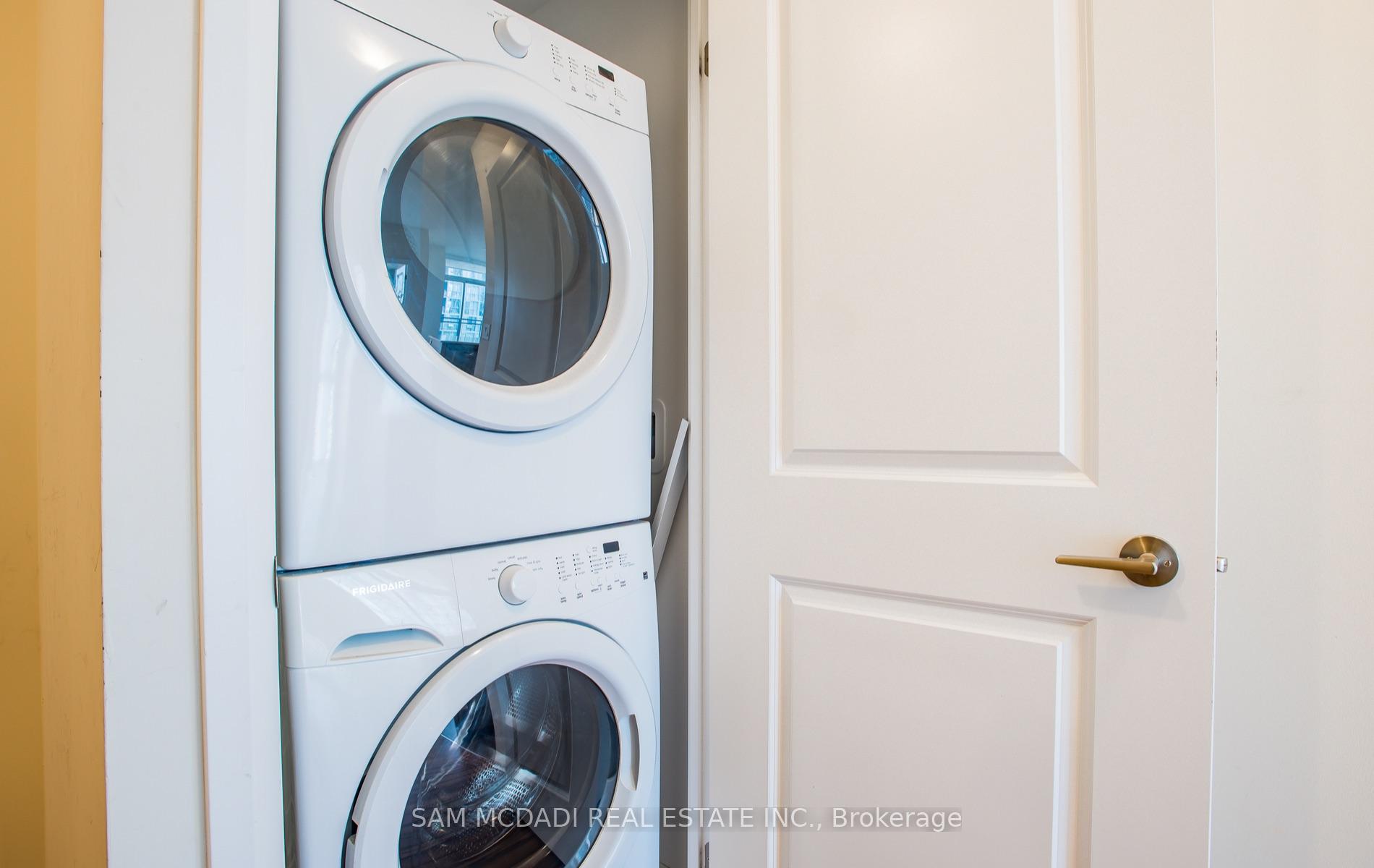 55 Eglinton Avenue W 1602