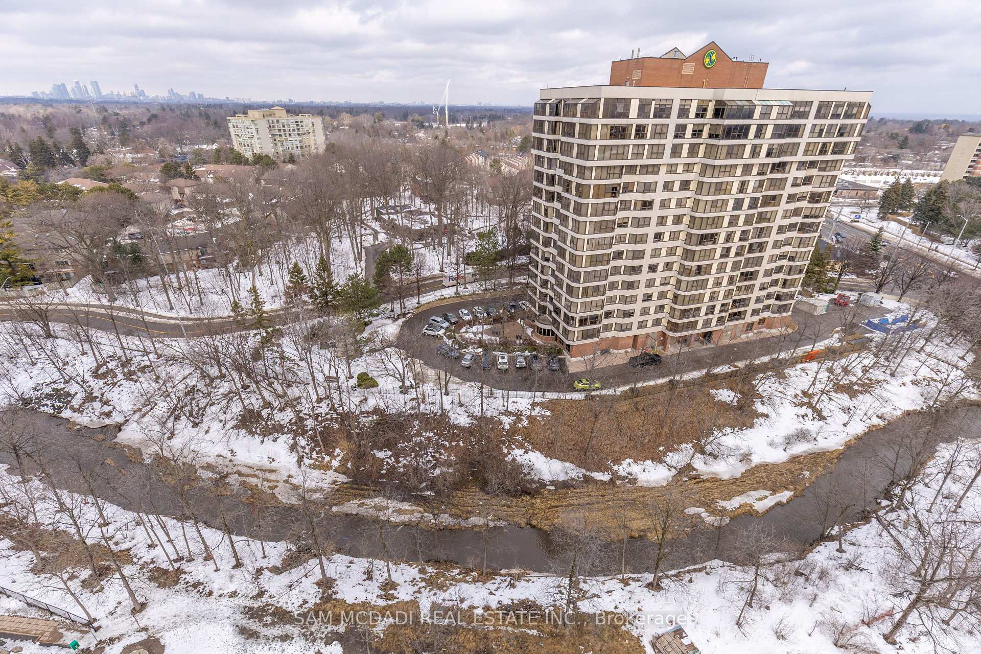 1035 Southdown Road 1503