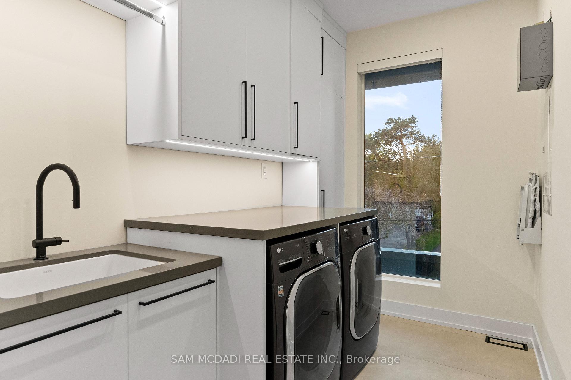 2075 Shawanaga Trail