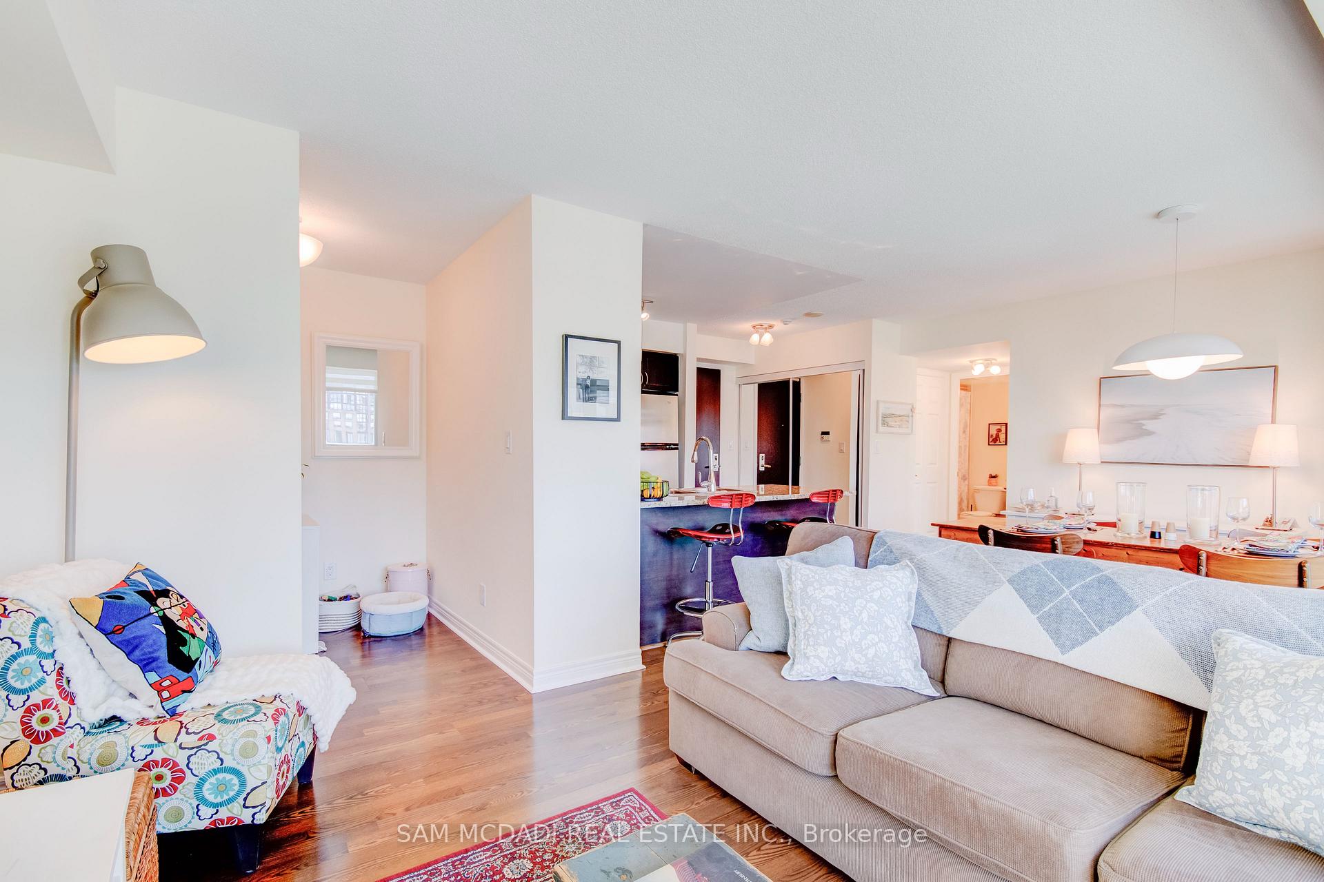 208 Enfield Place 2205