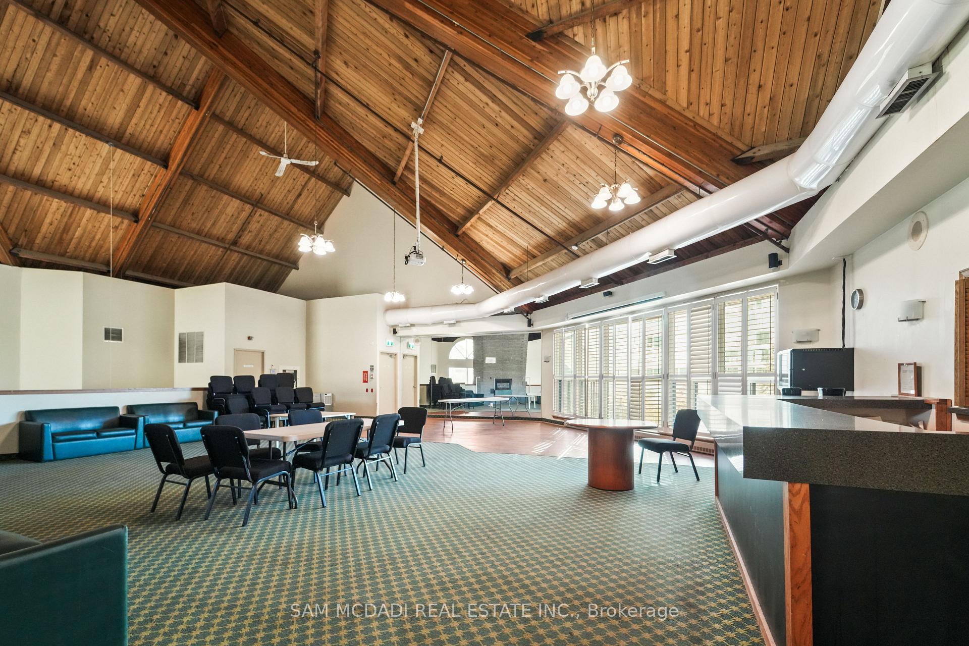 2177 Burnhamthorpe Road W 1807