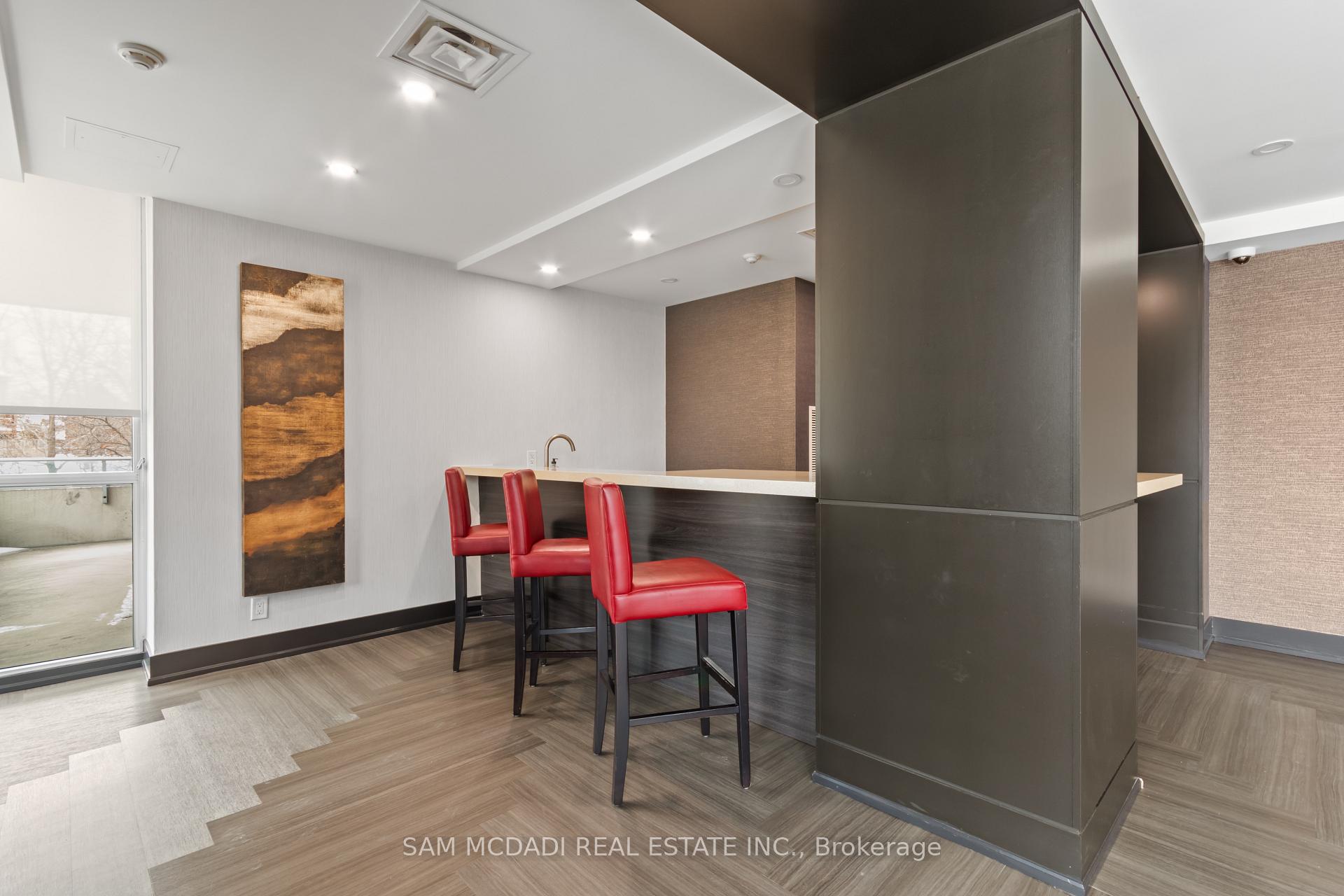 1055 Southdown Road 704