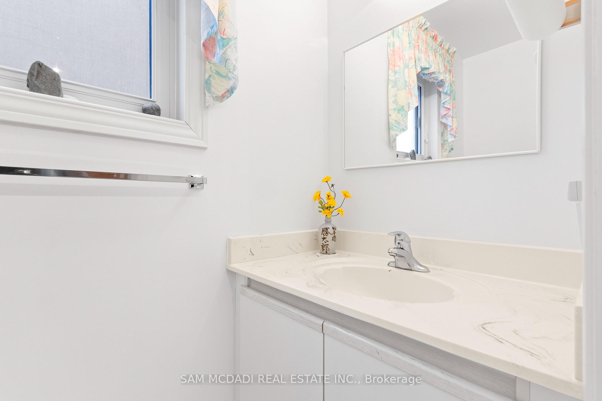 4461 Gladebrook Crescent