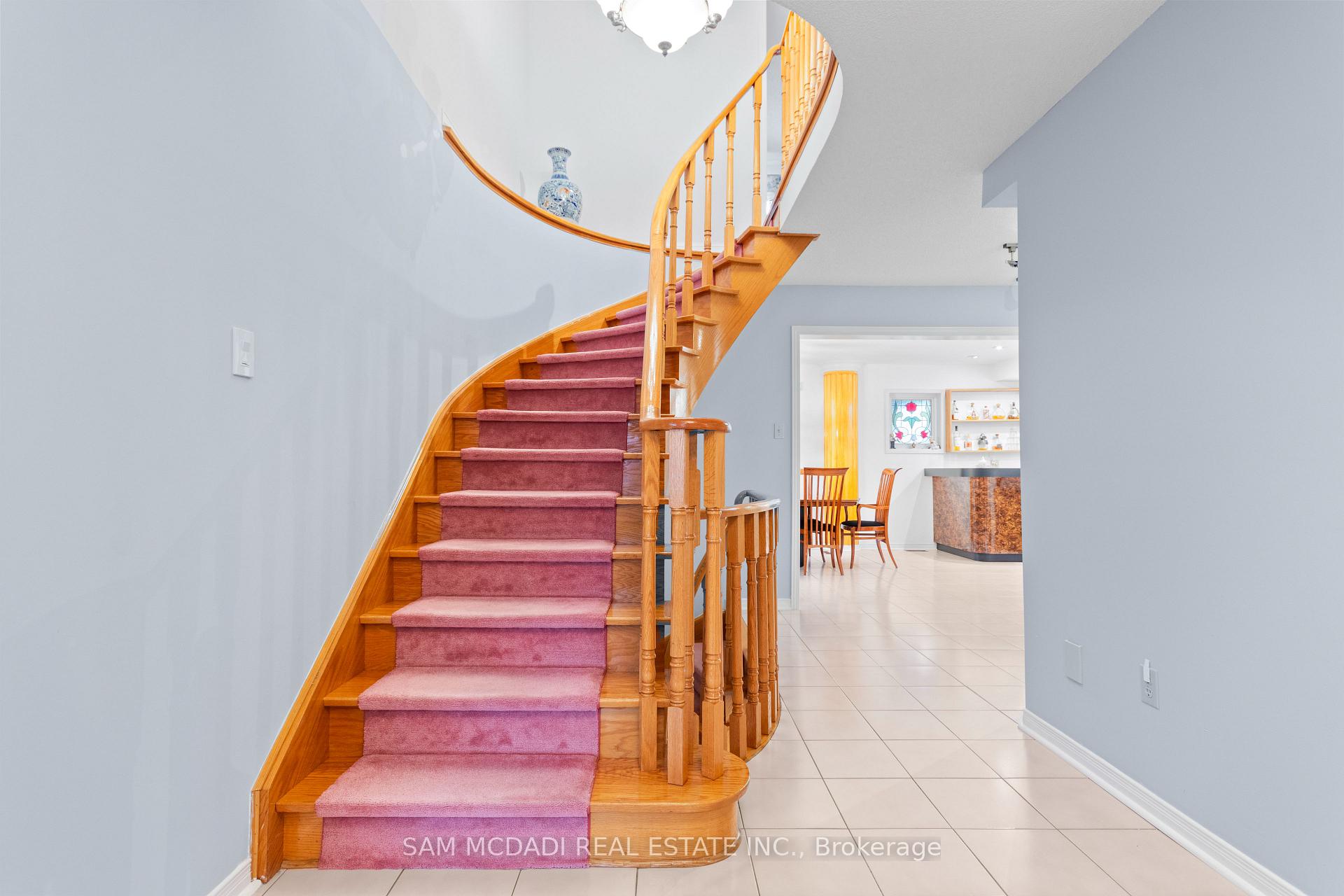 4461 Gladebrook Crescent