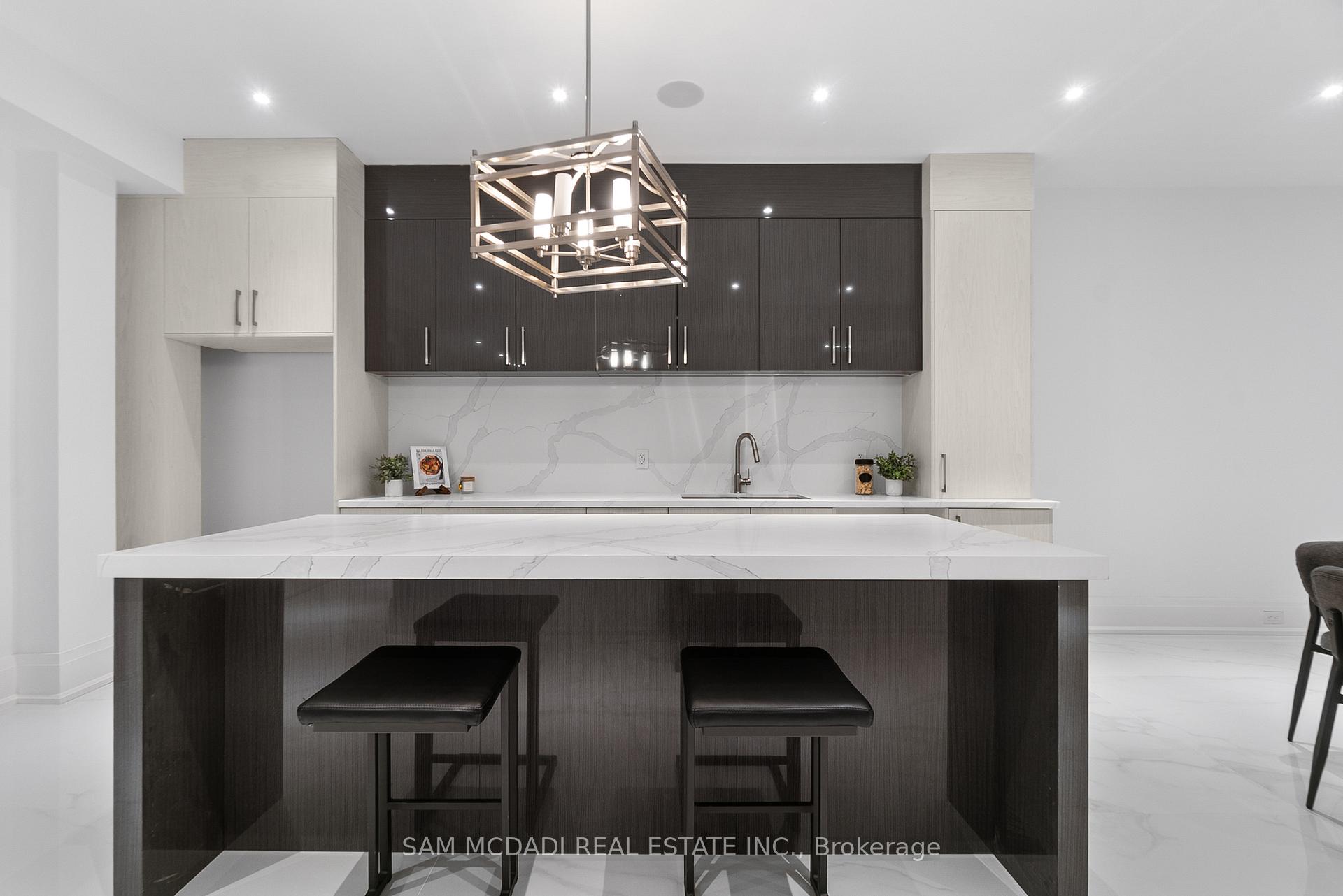 84 Pebbleridge Place