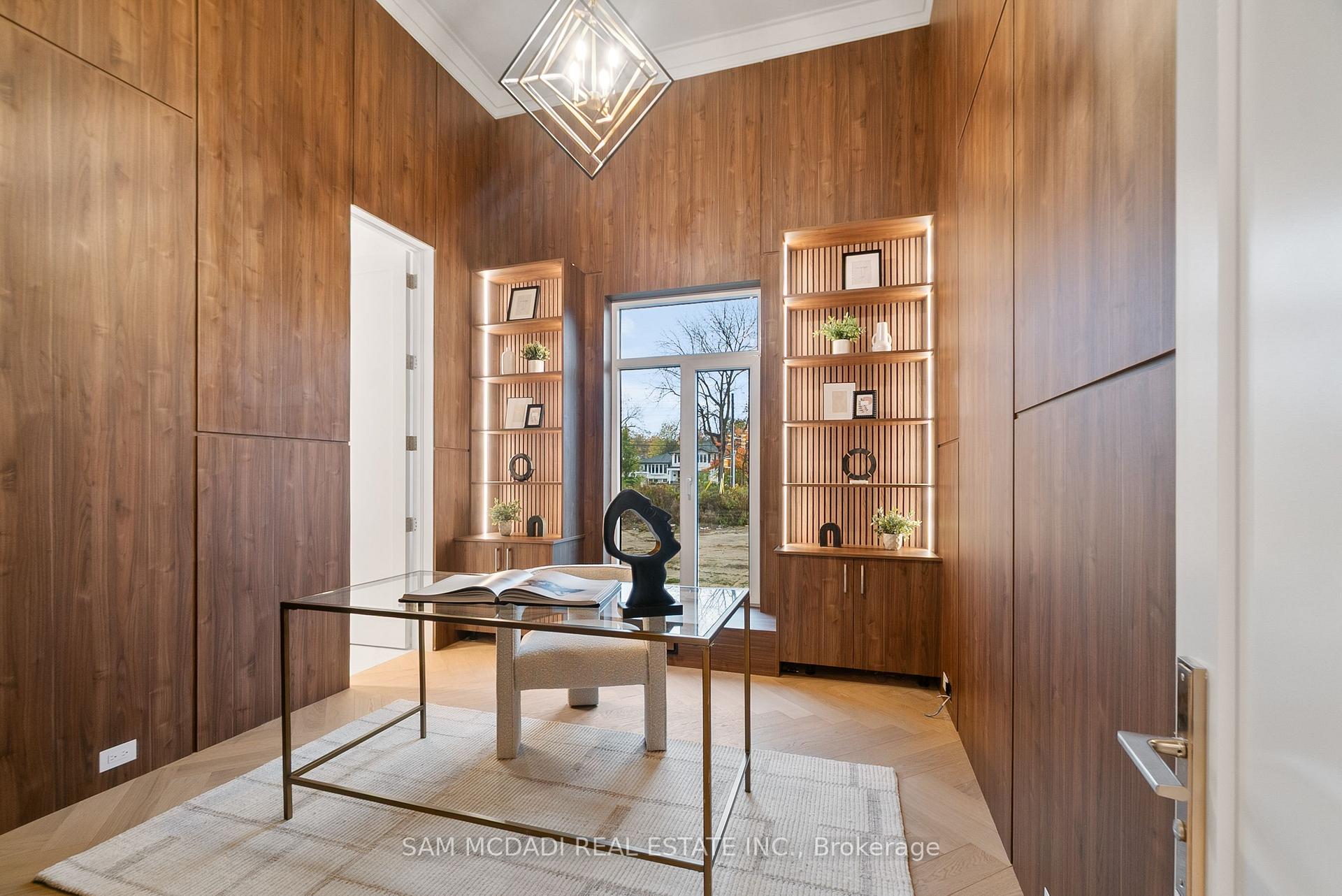 84 Pebbleridge Place