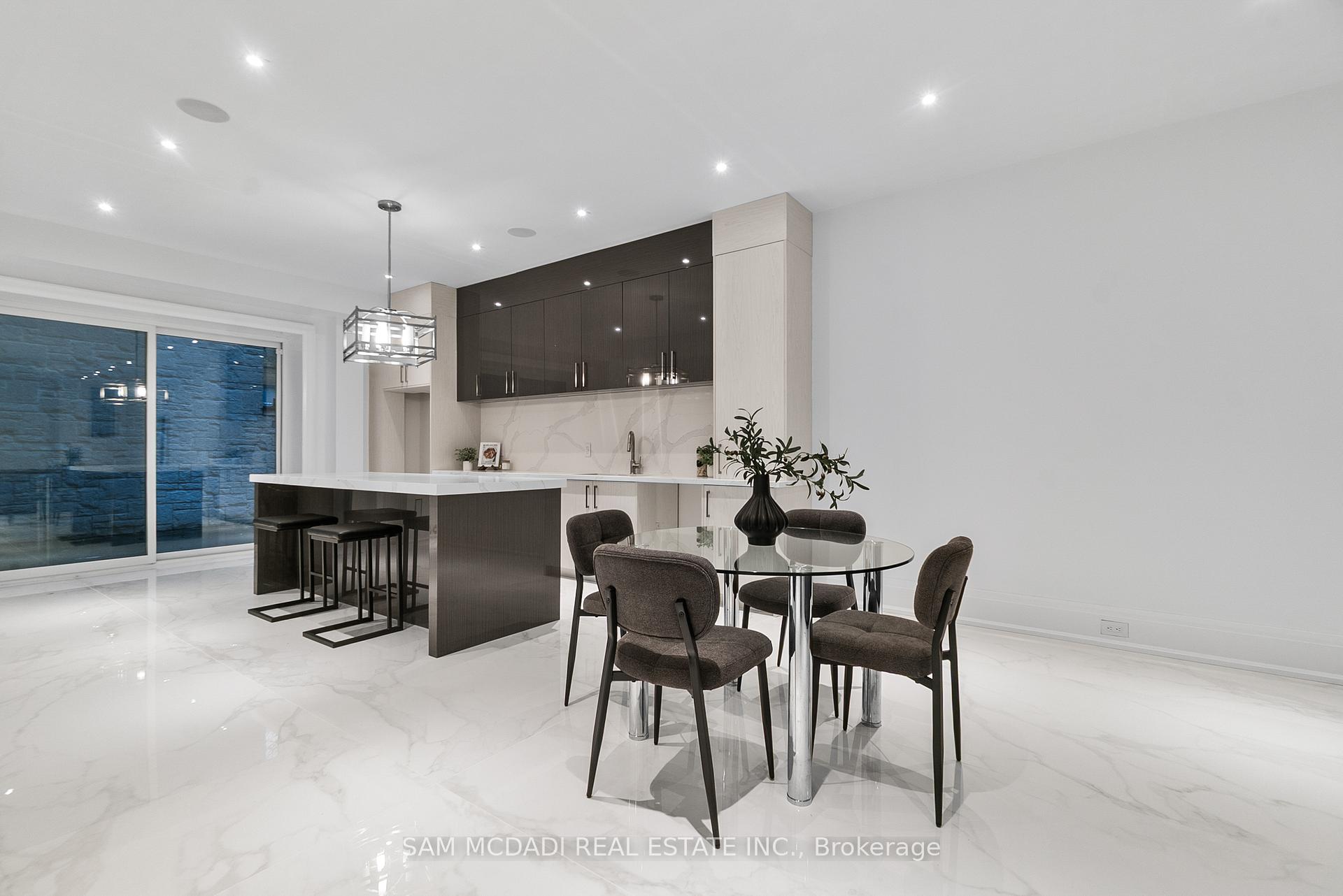 84 Pebbleridge Place