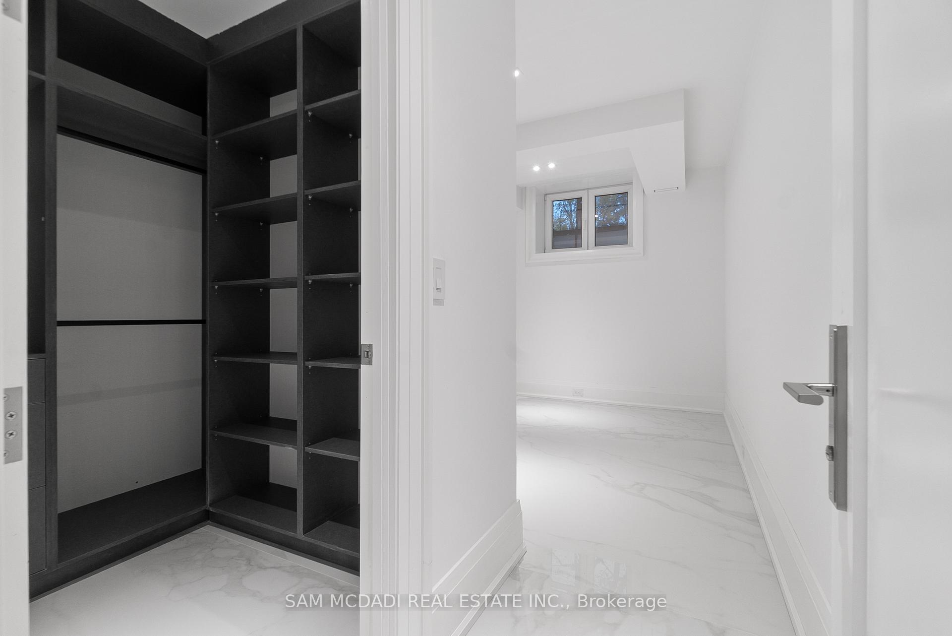 84 Pebbleridge Place