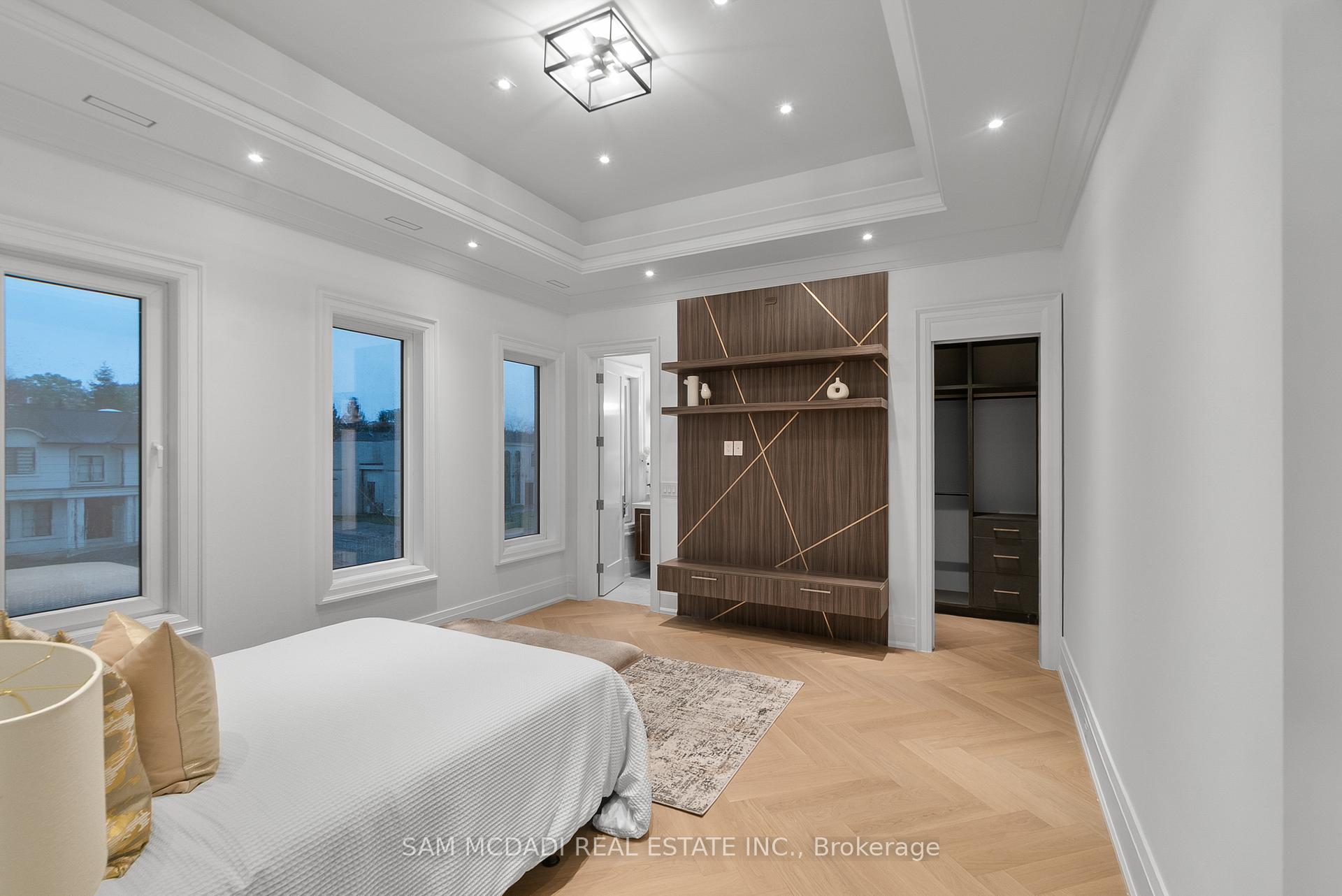 84 Pebbleridge Place