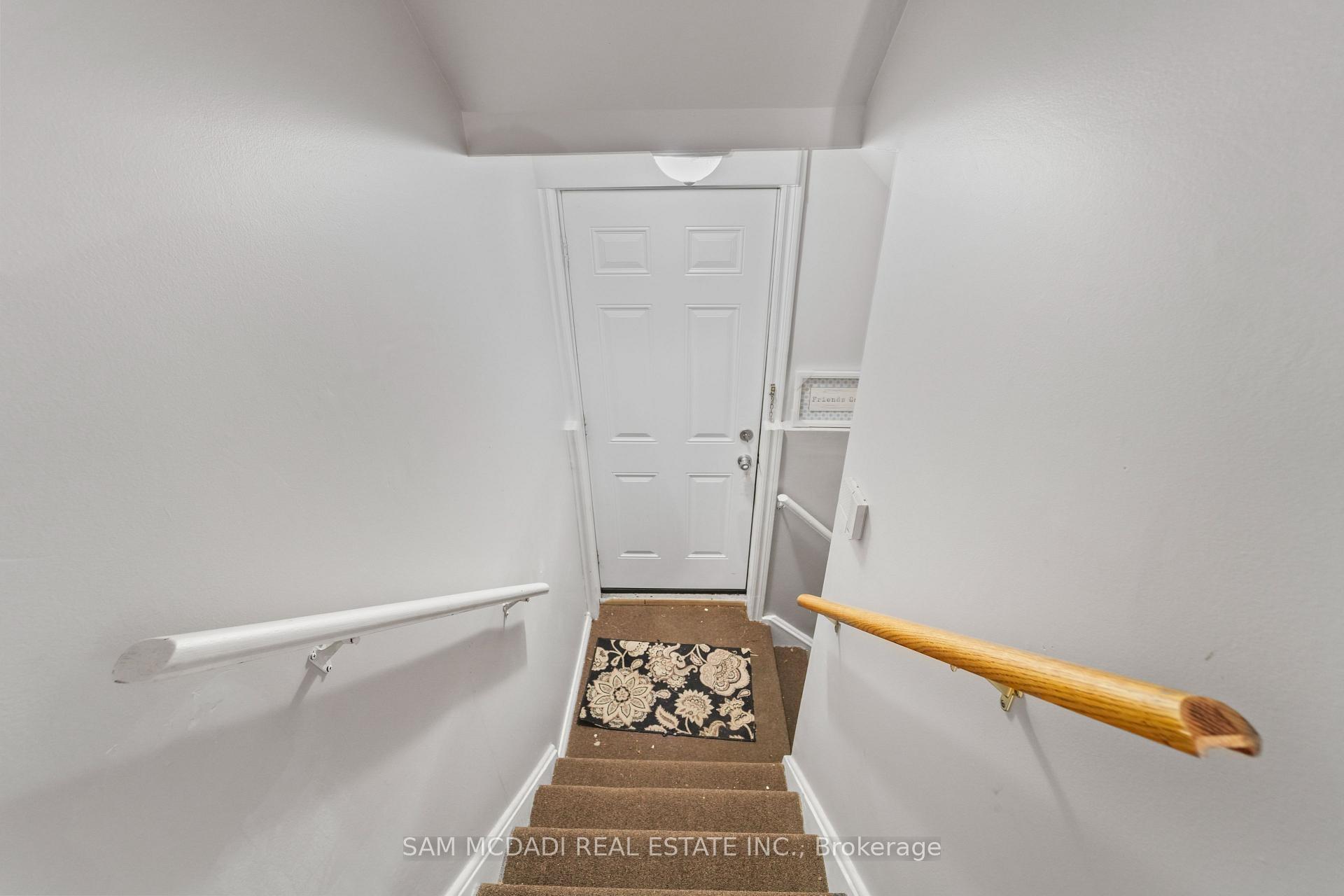 1004 Queensbridge Drive