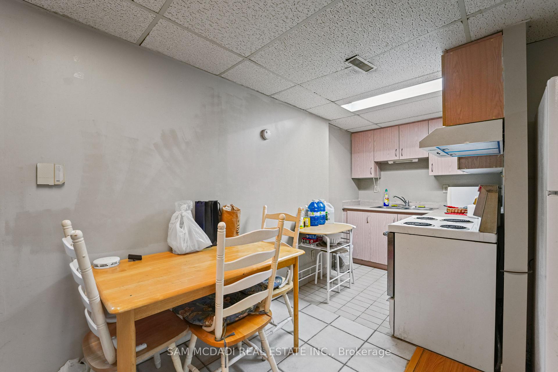 1004 Queensbridge Drive