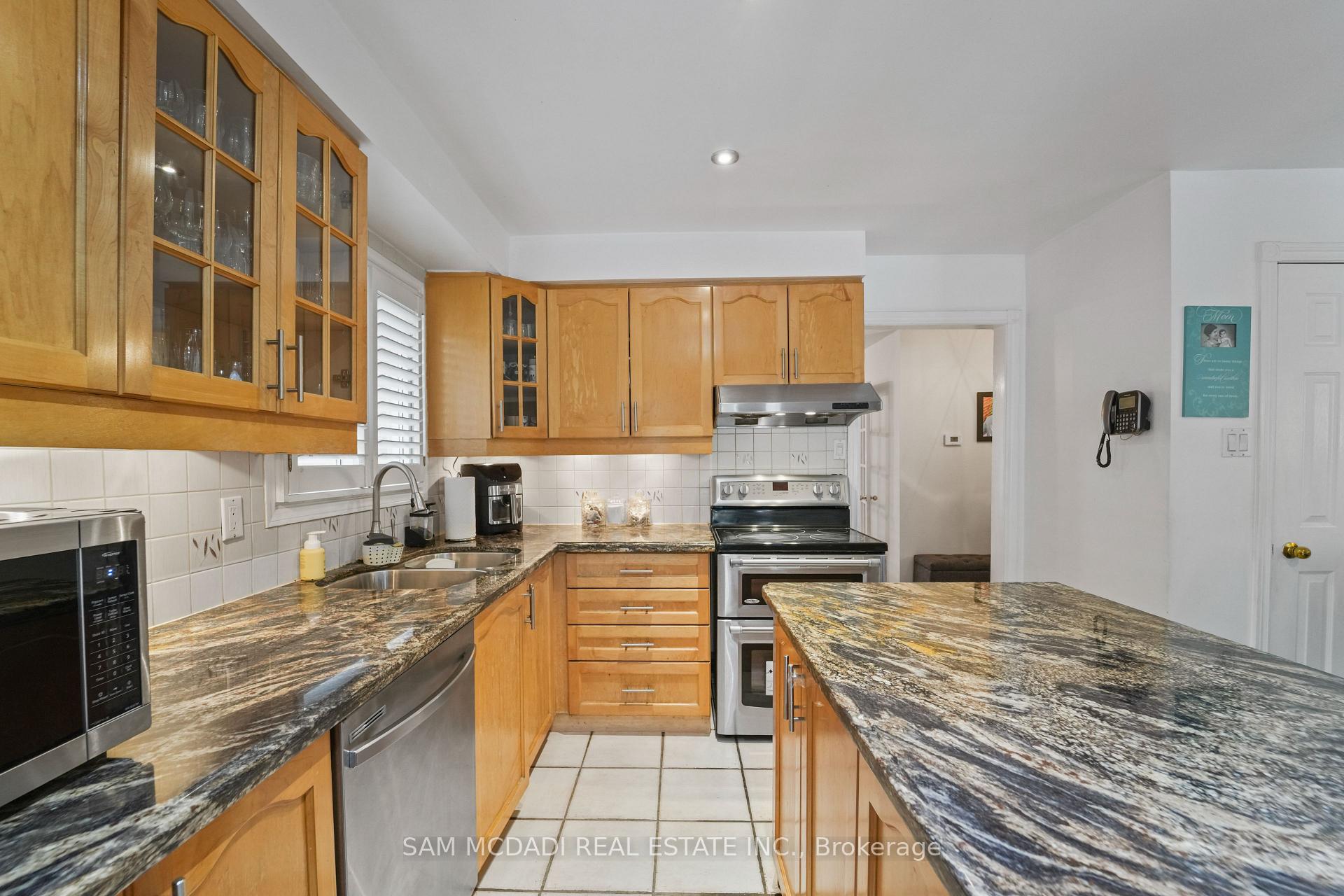 1004 Queensbridge Drive