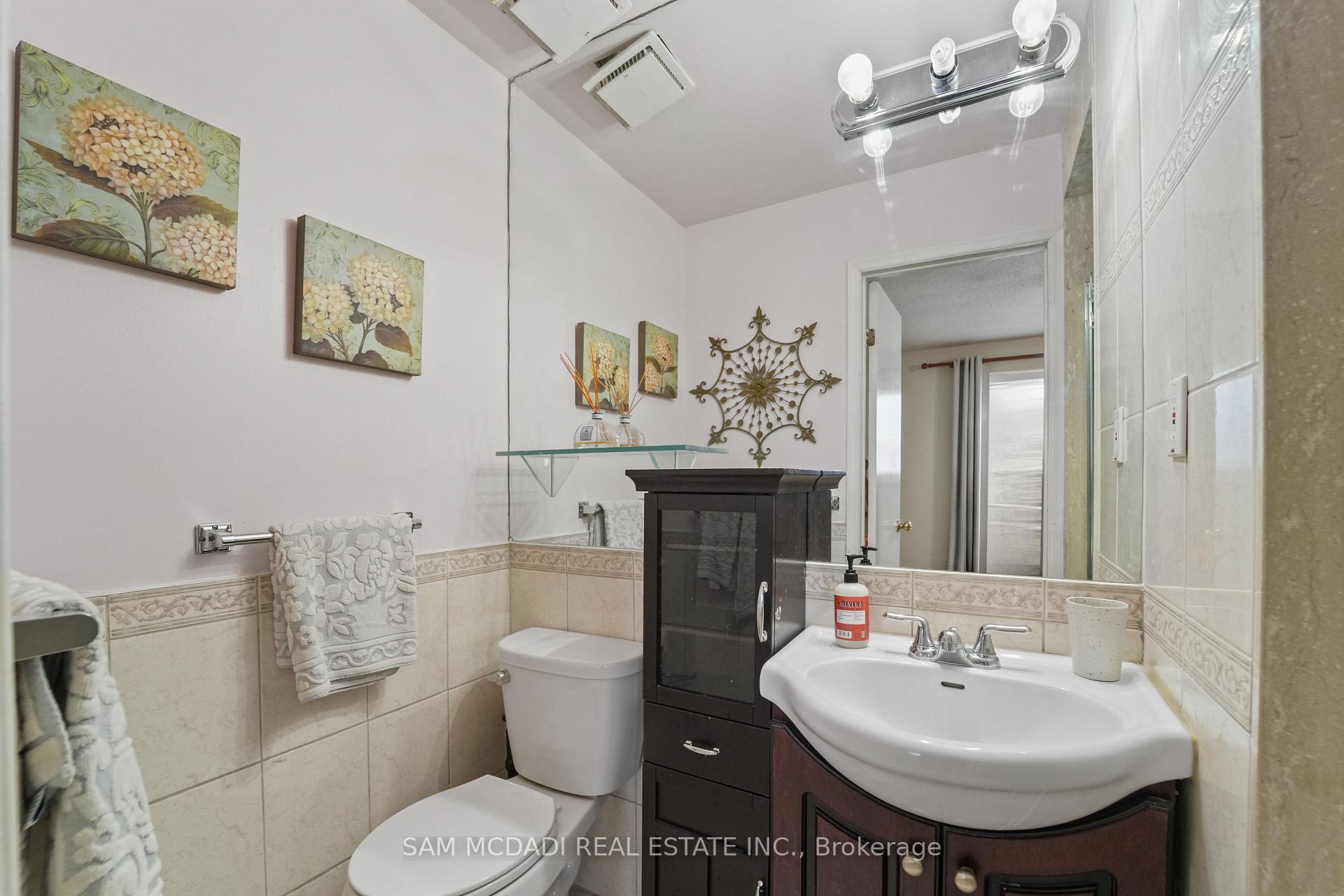 1004 Queensbridge Drive