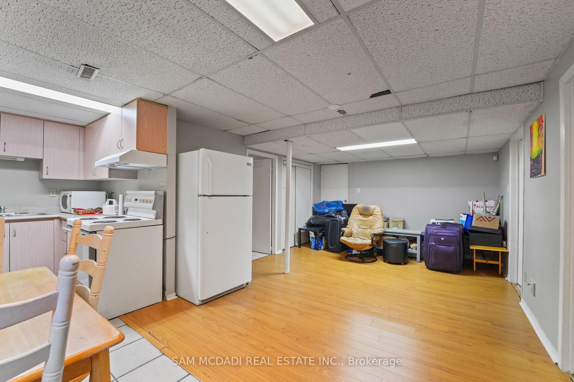 1004 Queensbridge Drive