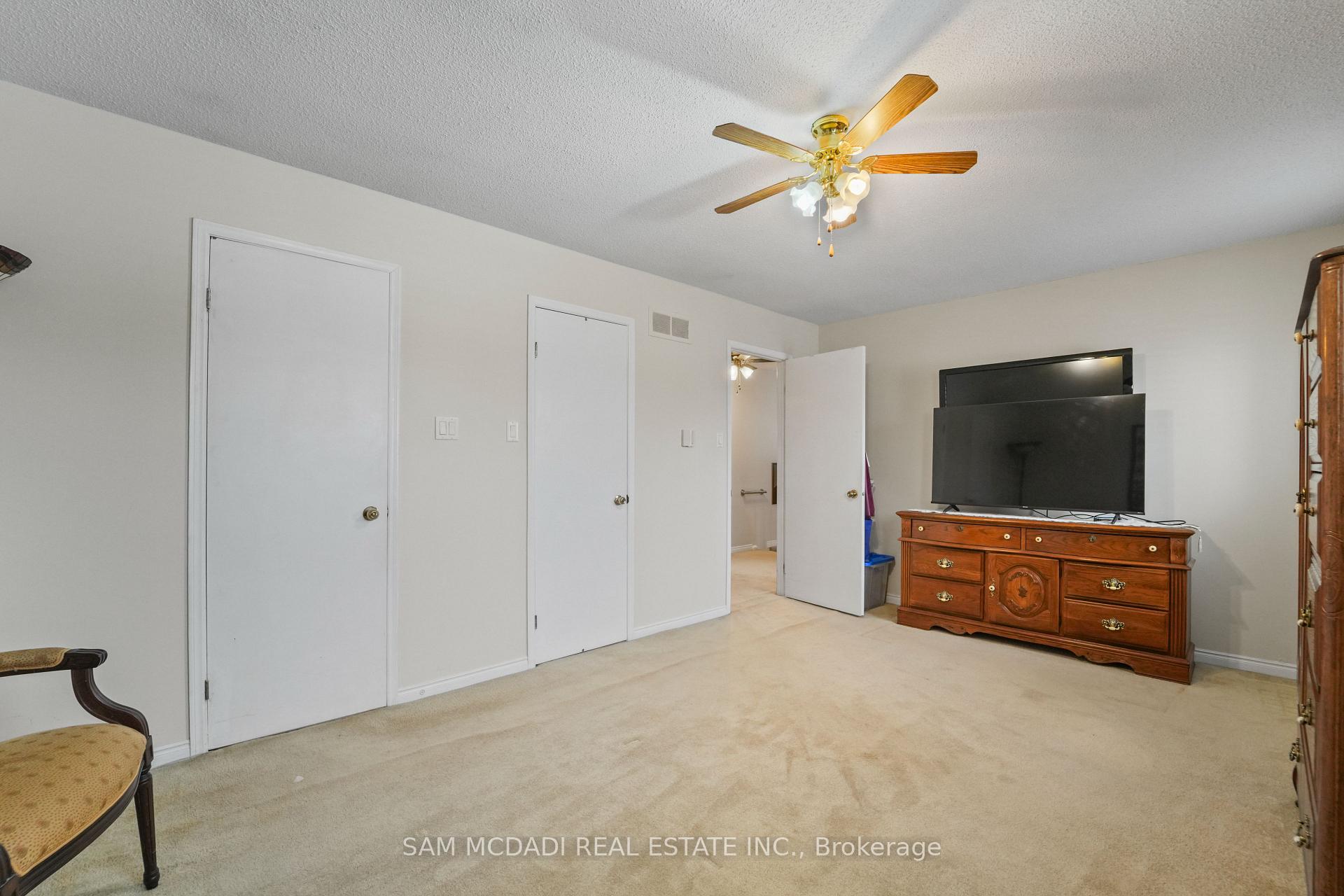 1004 Queensbridge Drive