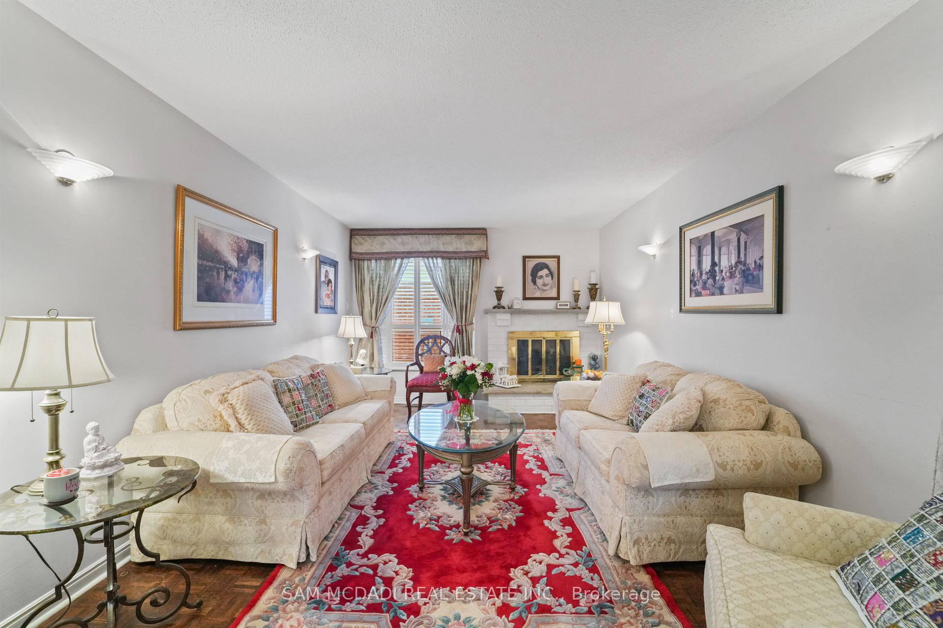 1004 Queensbridge Drive