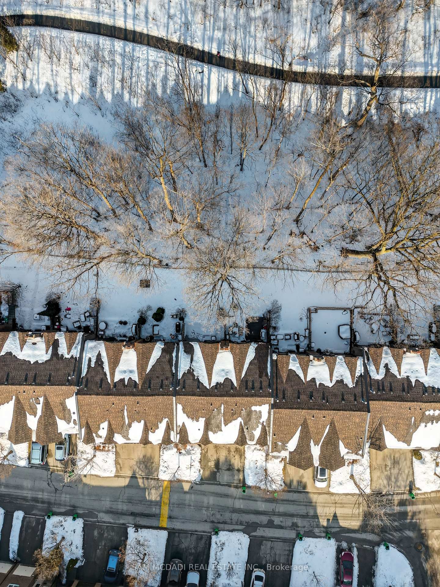 2120 Rathburn Road E 43