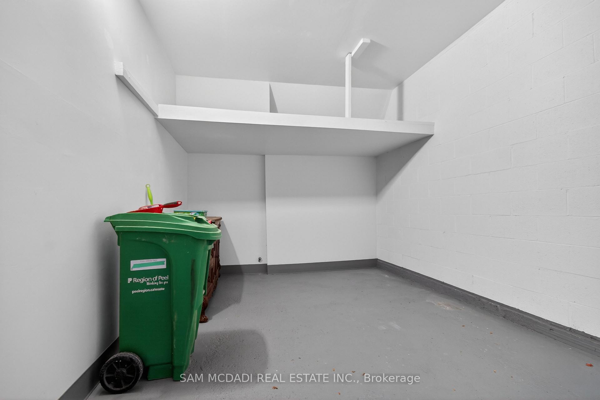 2120 Rathburn Road E 43