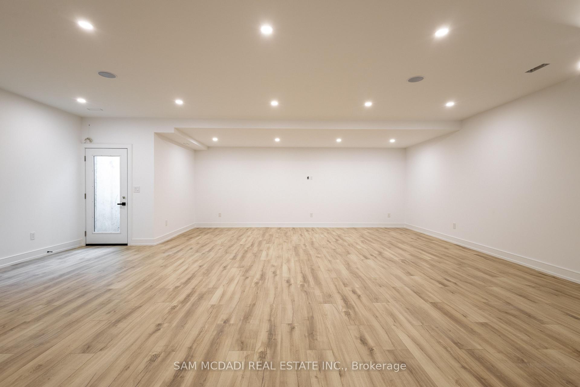 24 Twenty First Street