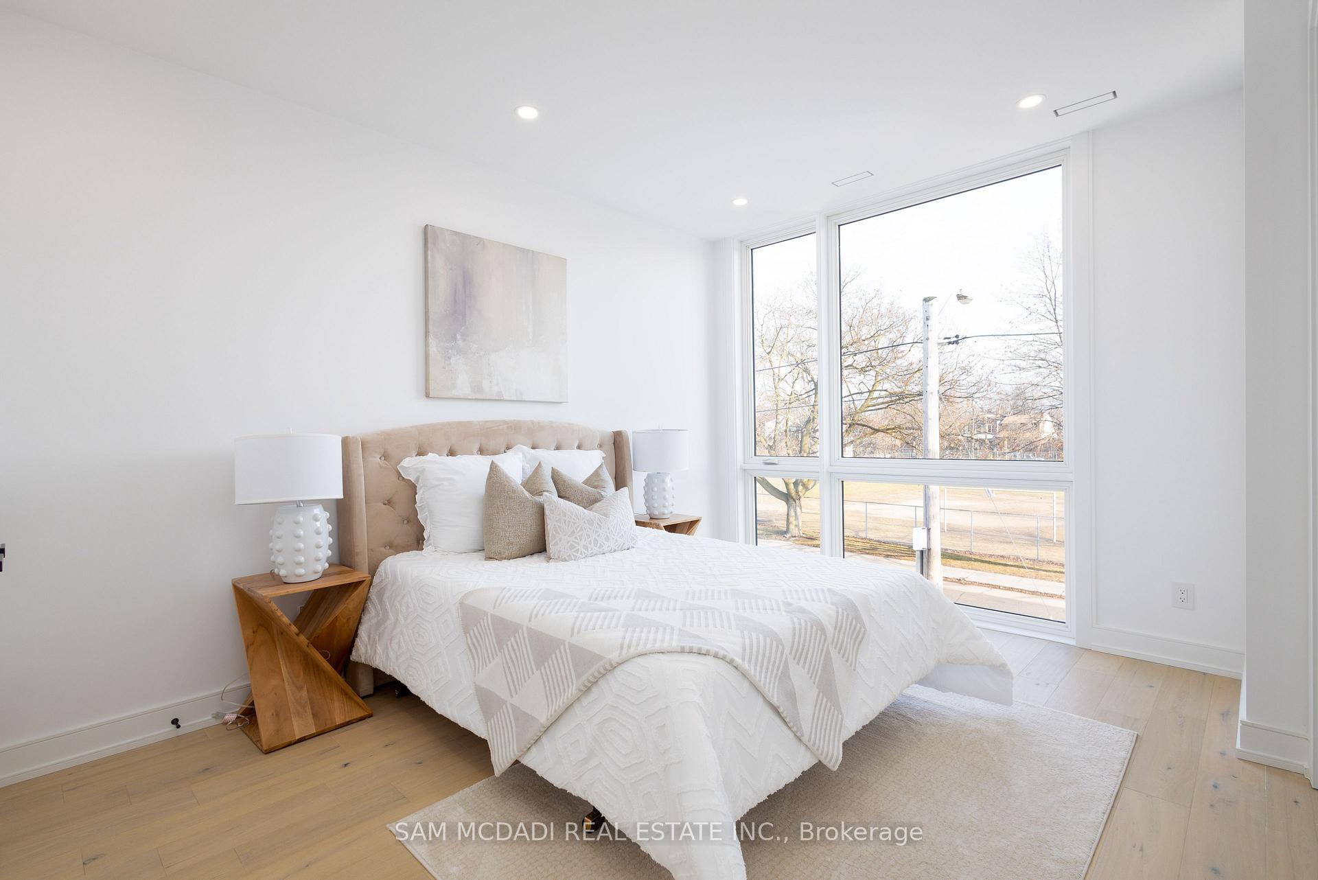 24 Twenty First Street