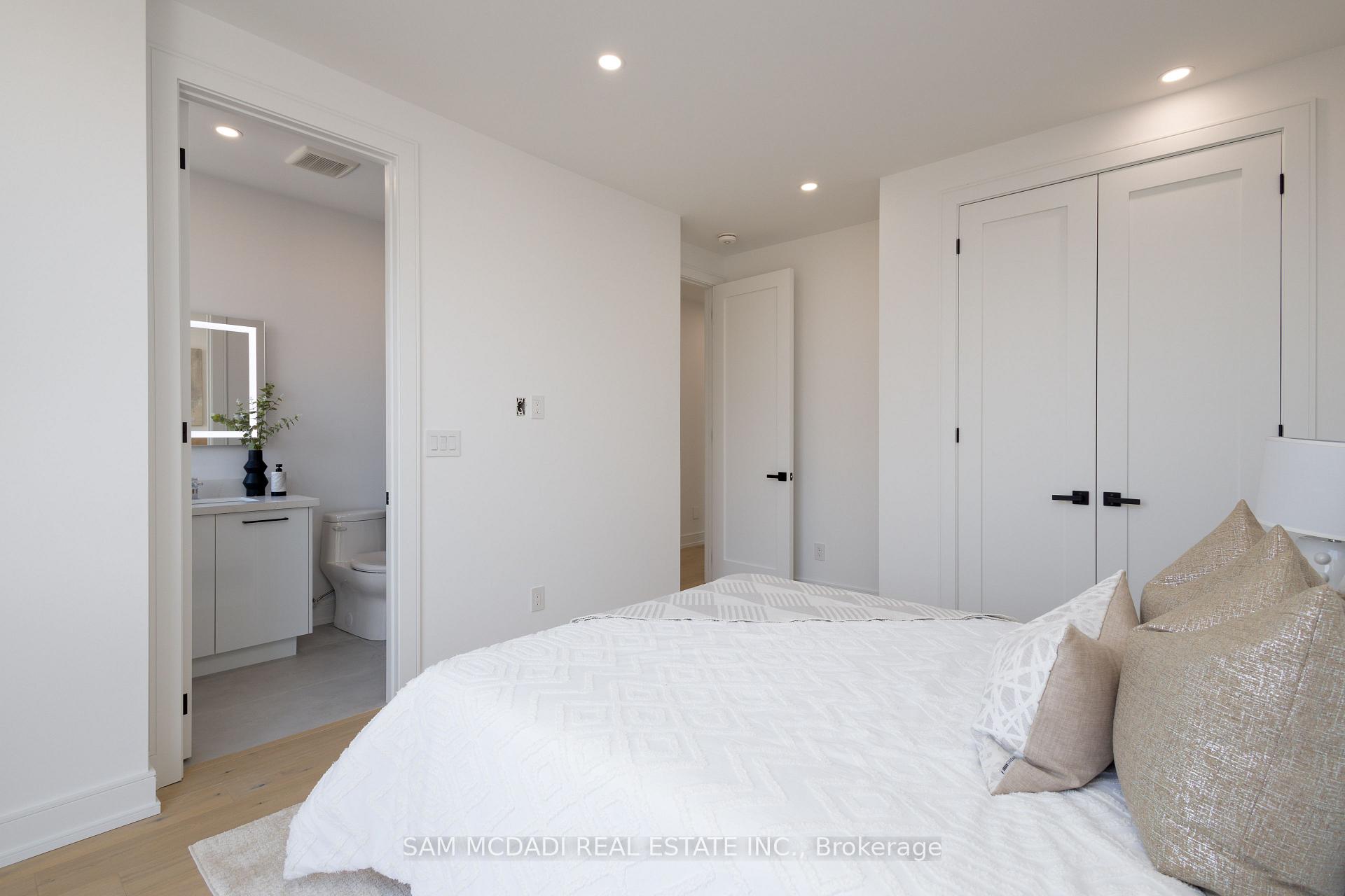 24 Twenty First Street