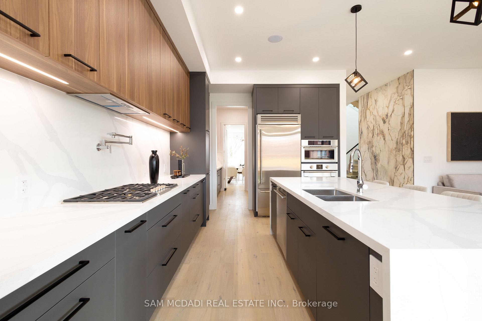 24 Twenty First Street