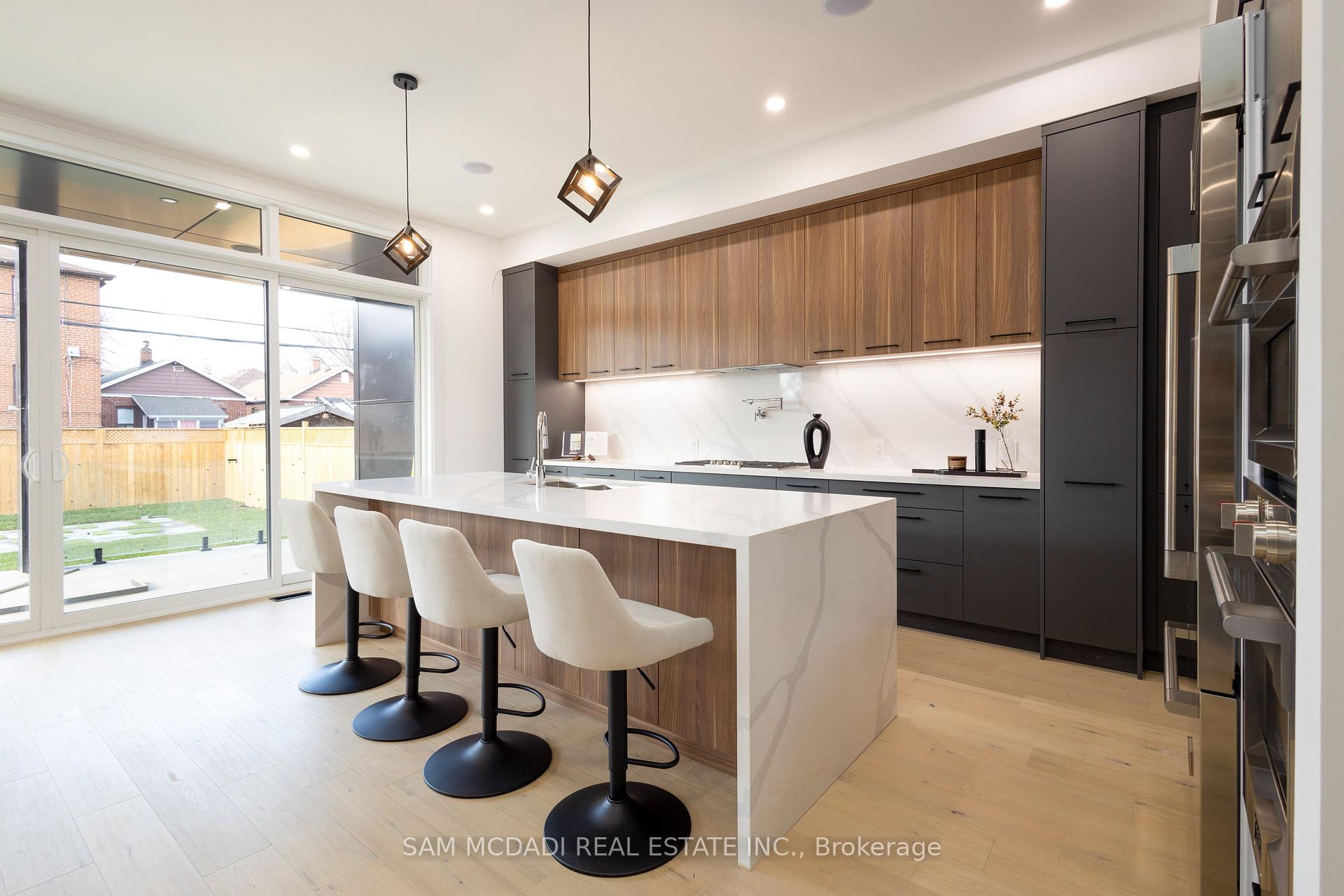 24 Twenty First Street