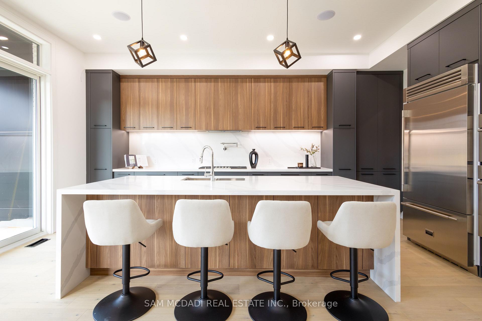 24 Twenty First Street