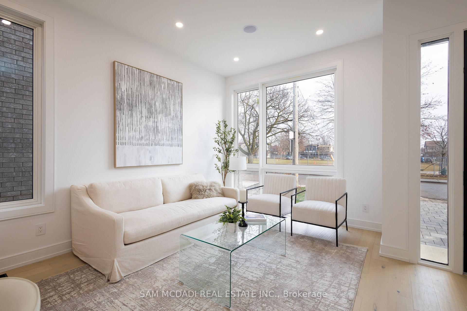 24 Twenty First Street