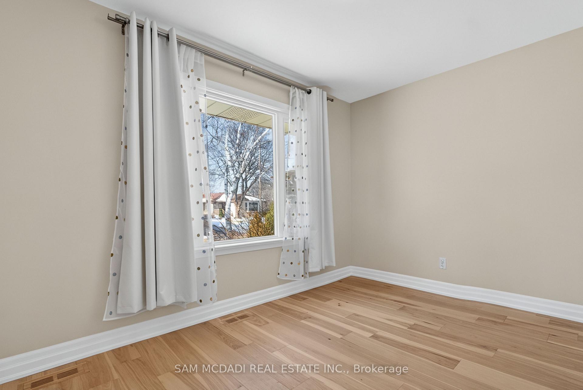 1655 Springwell Avenue