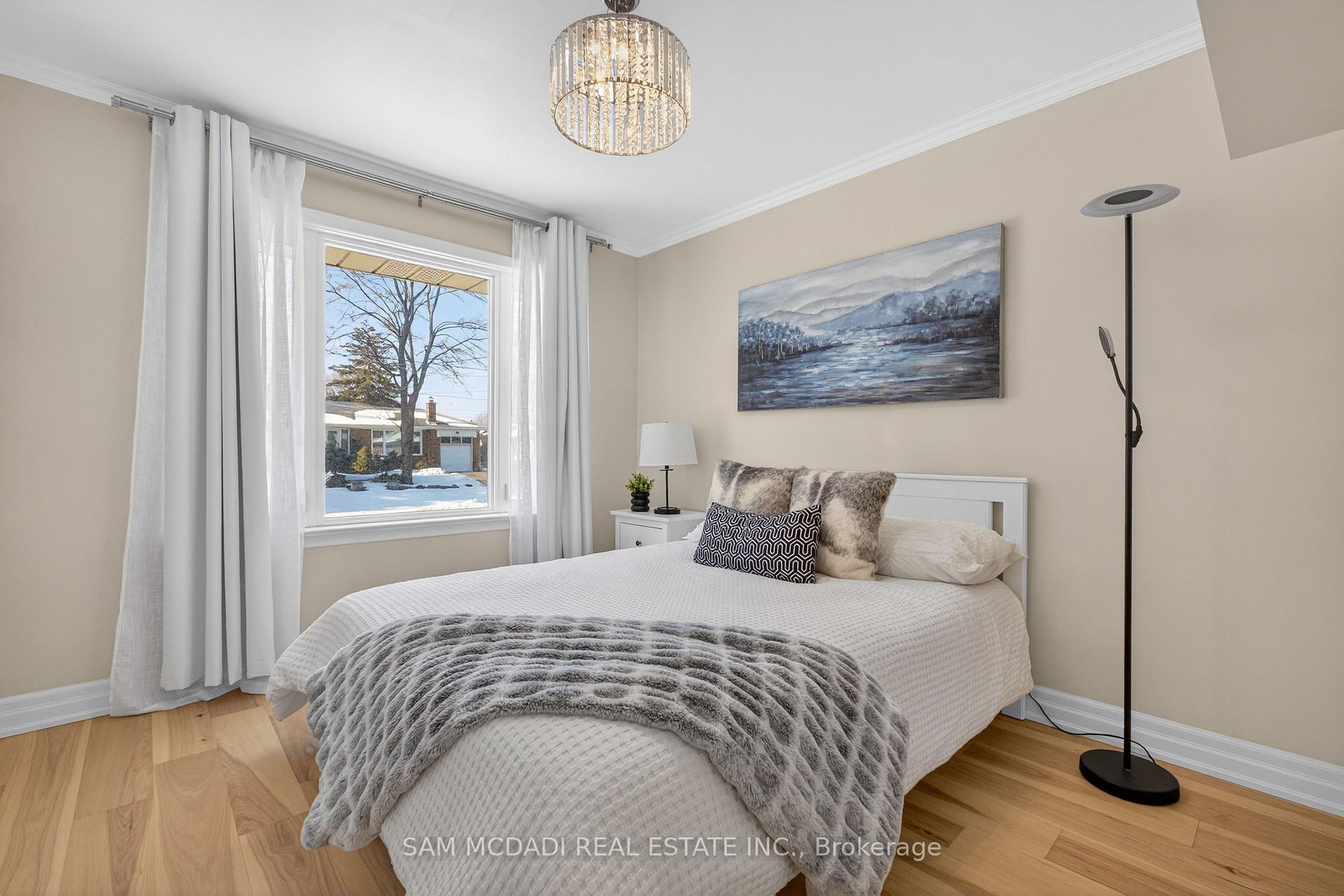 1655 Springwell Avenue