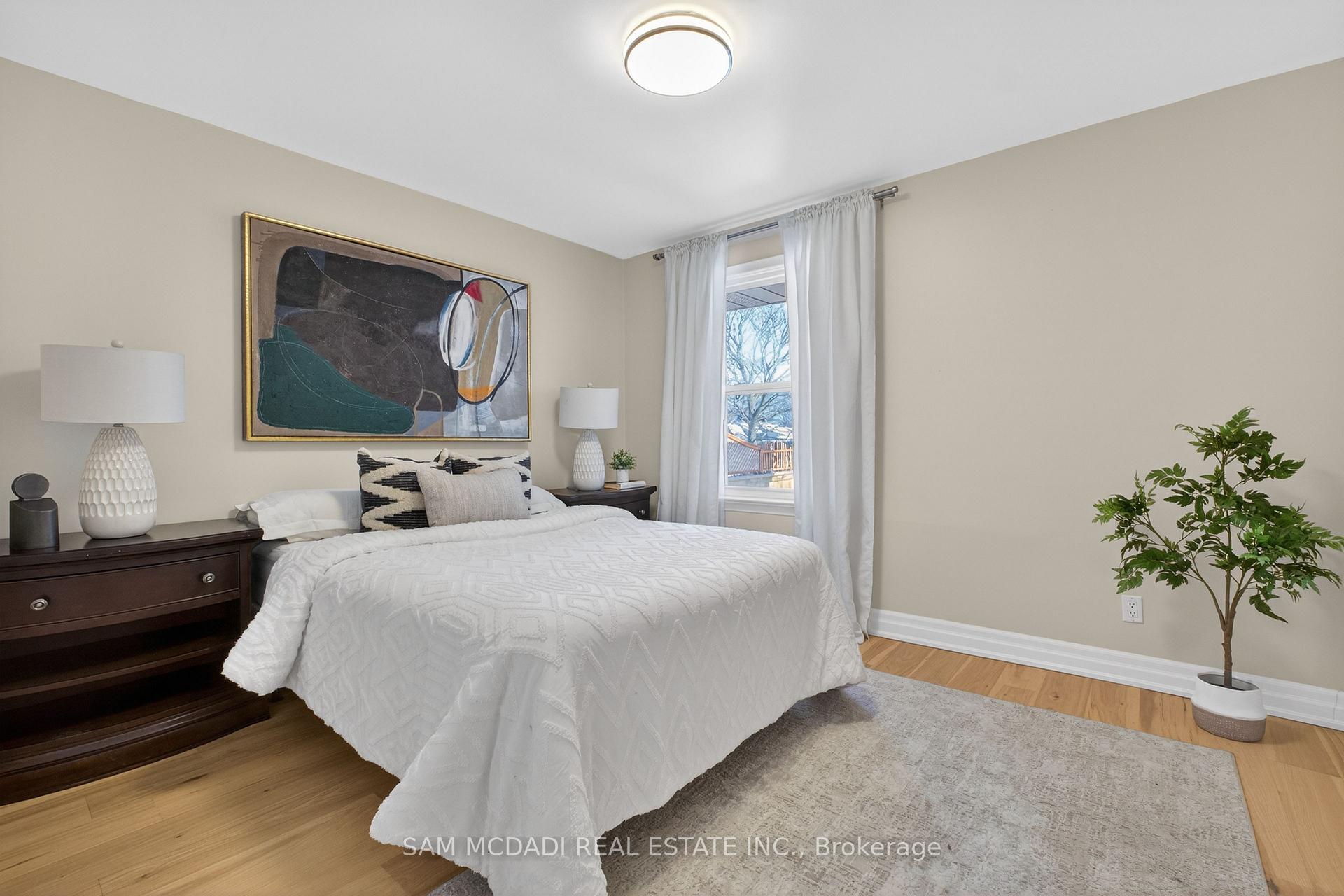 1655 Springwell Avenue