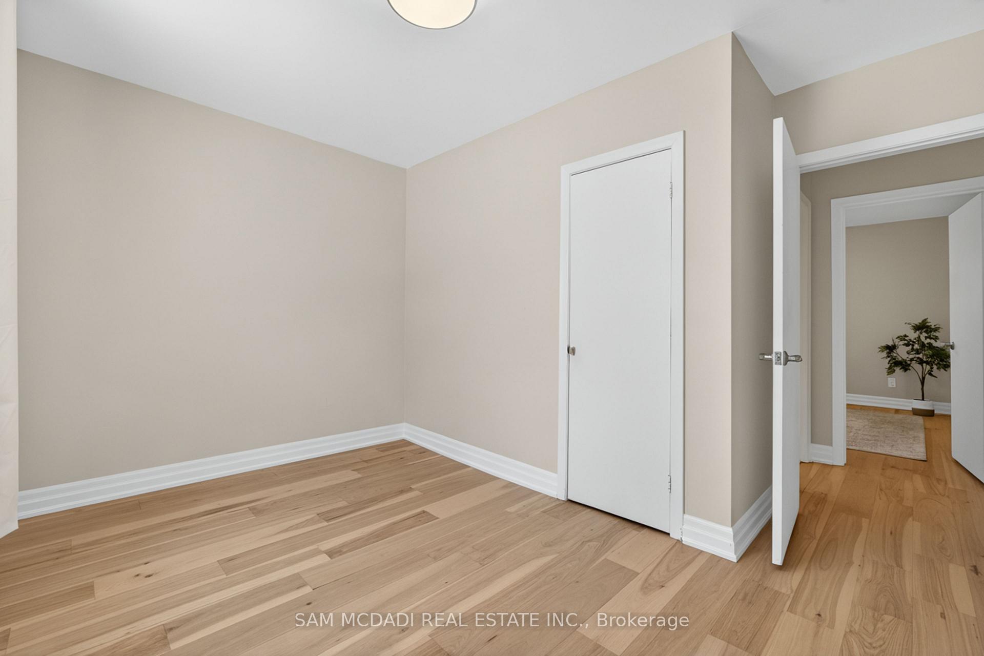 1655 Springwell Avenue