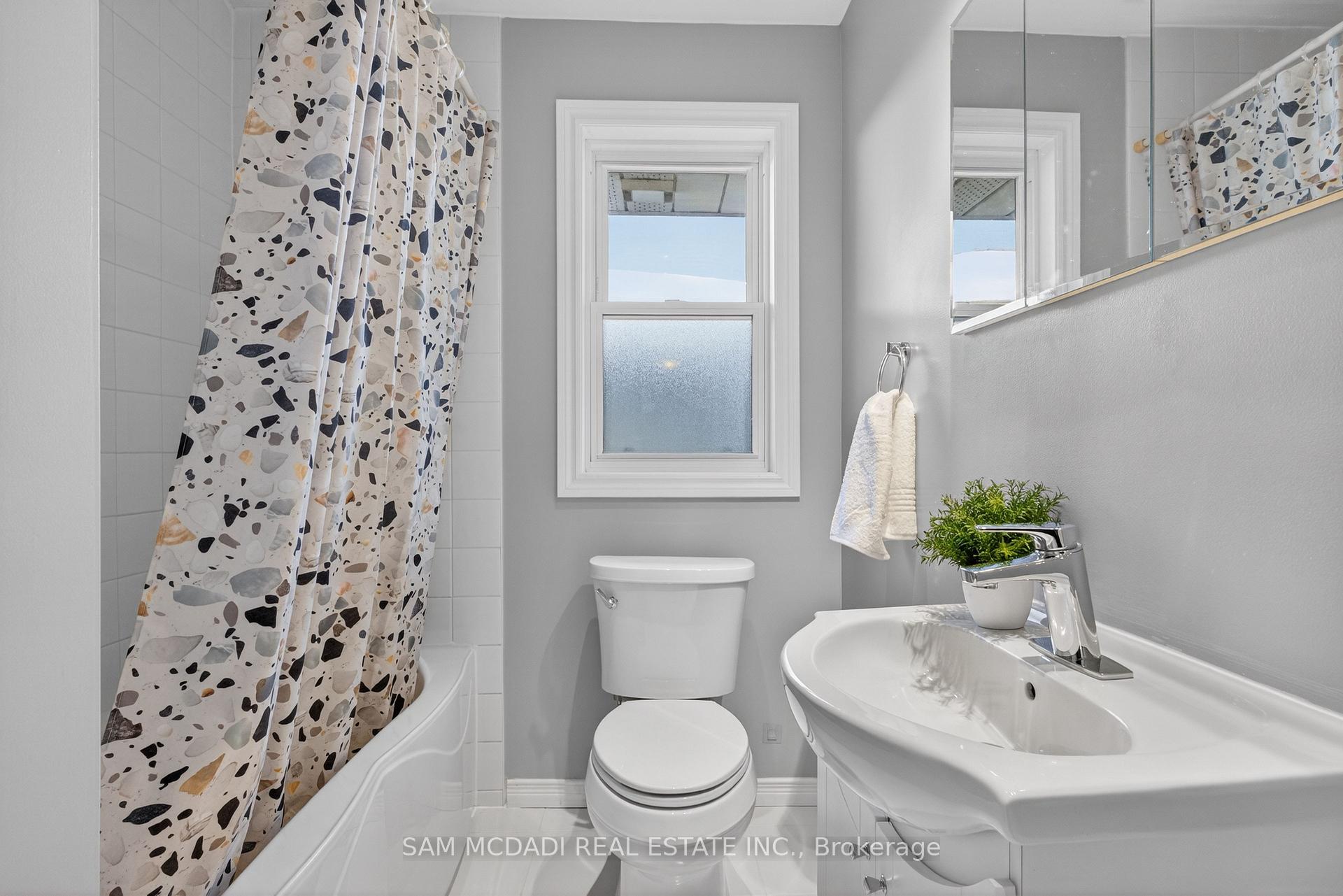 1655 Springwell Avenue