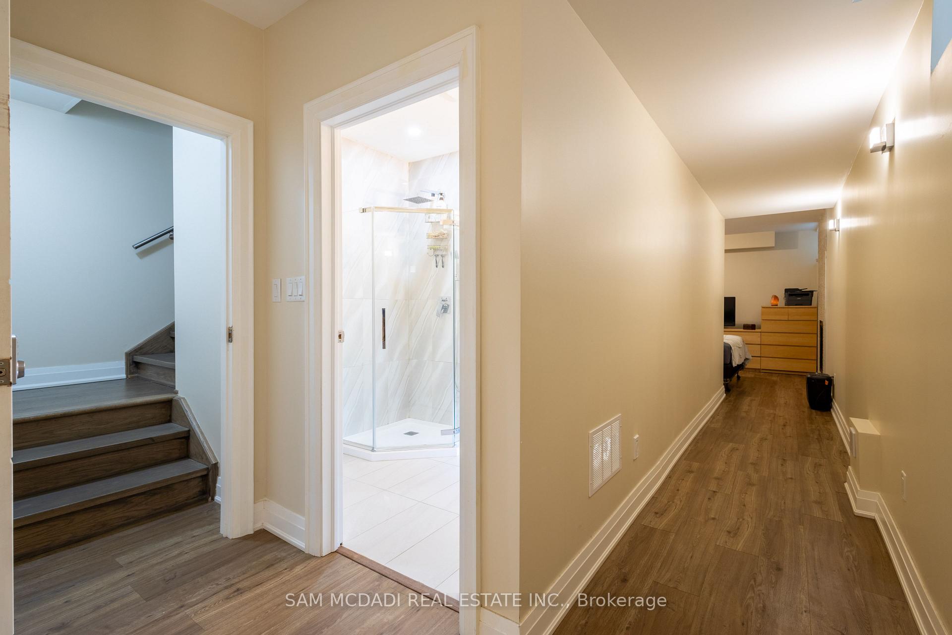 35A Broadview Avenue