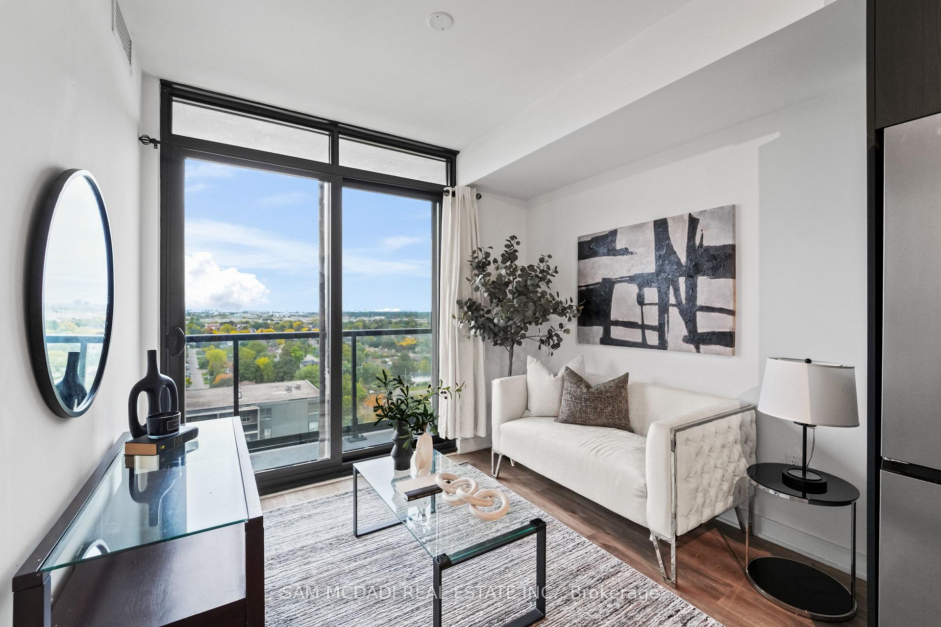 86 Dundas Street E 1513