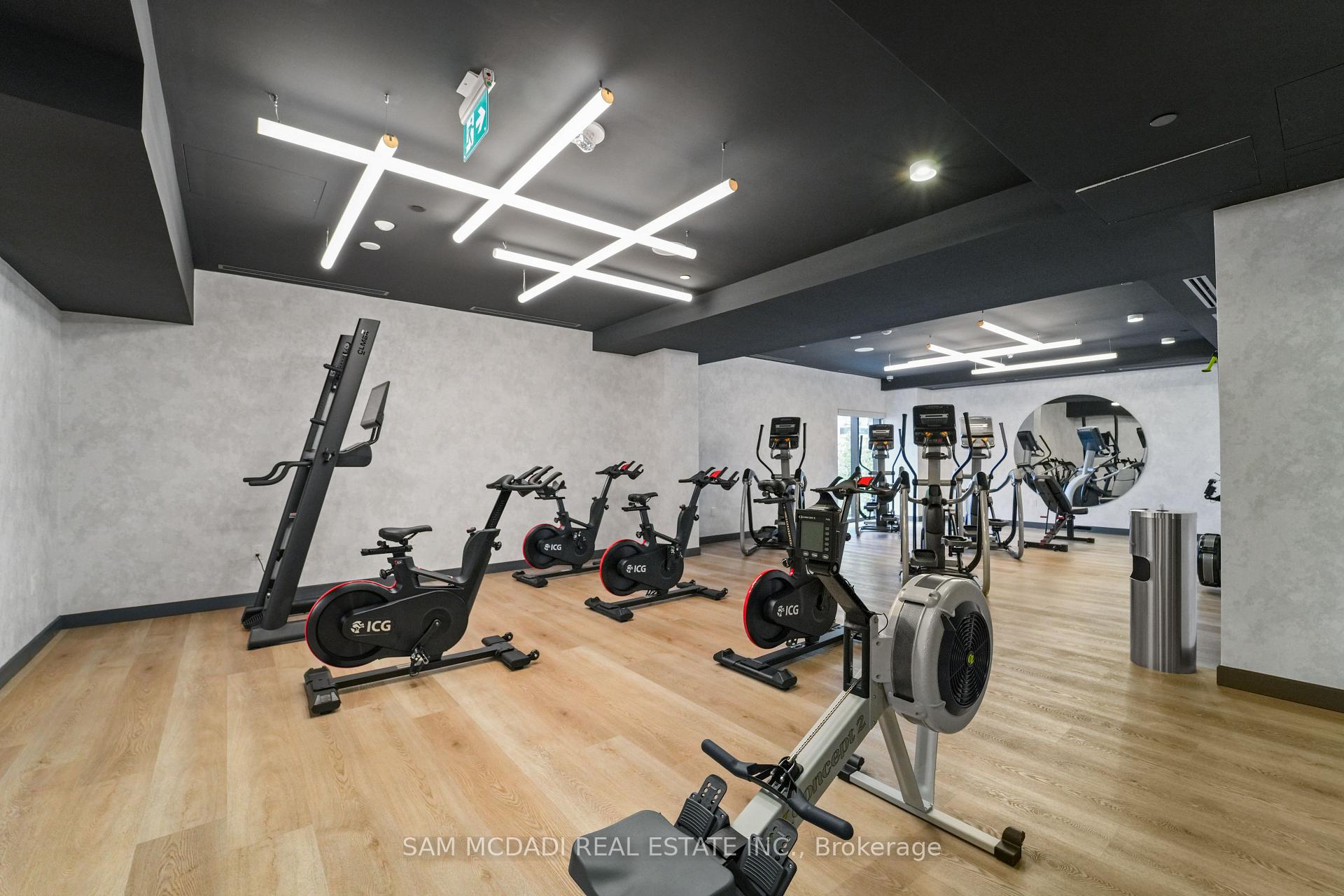 86 Dundas Street E 1513