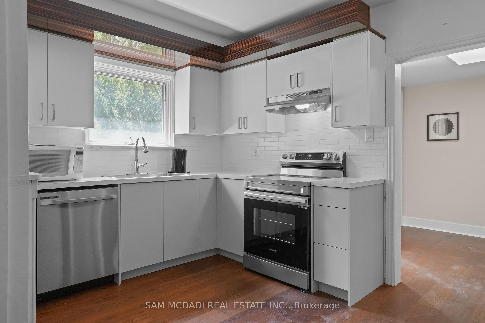 415 Country Club Crescent