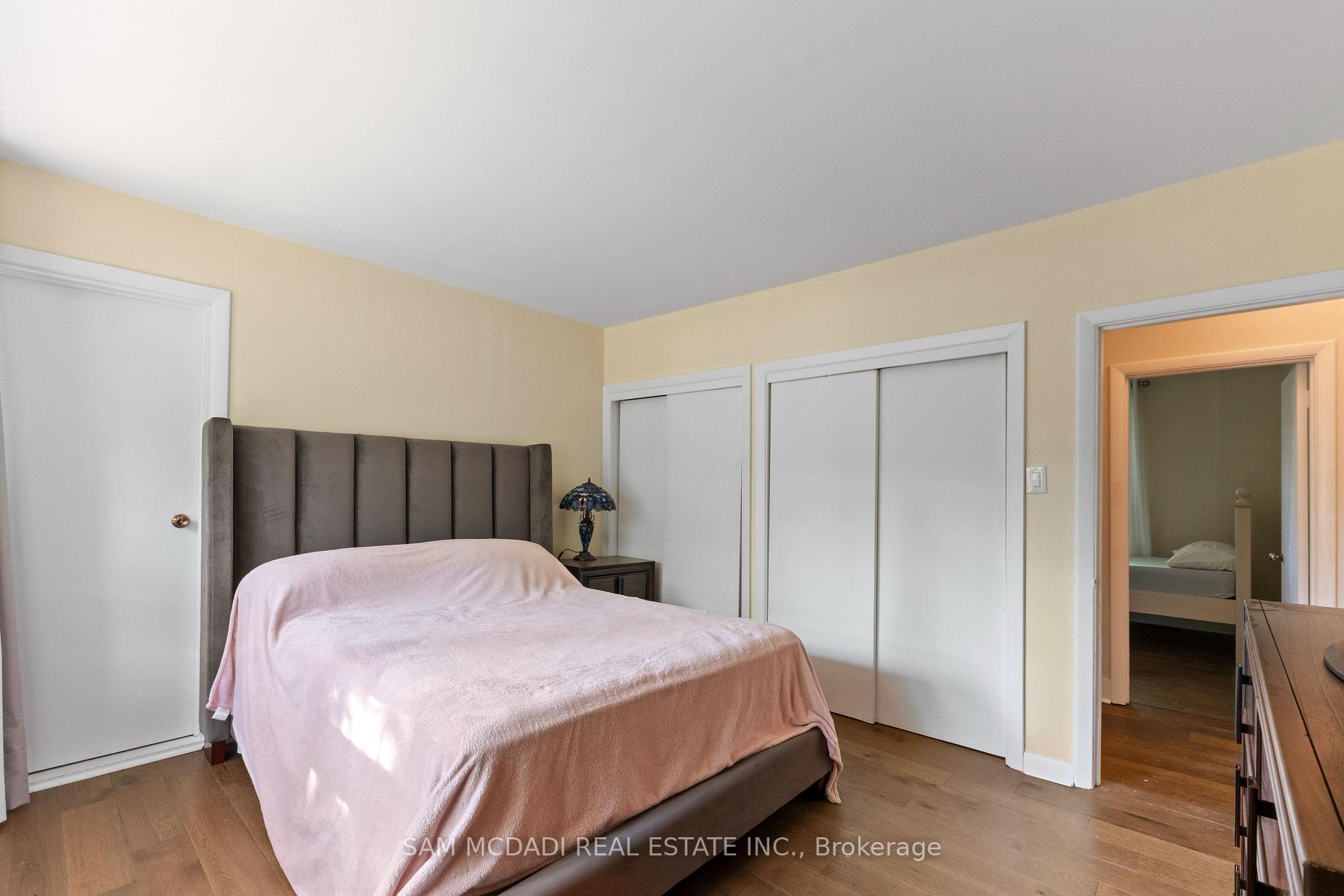 415 Country Club Crescent